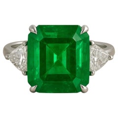 ICA Gemstone Certified 5.49 Carat Insignificant Oil Green Emerald Cocktail Ring