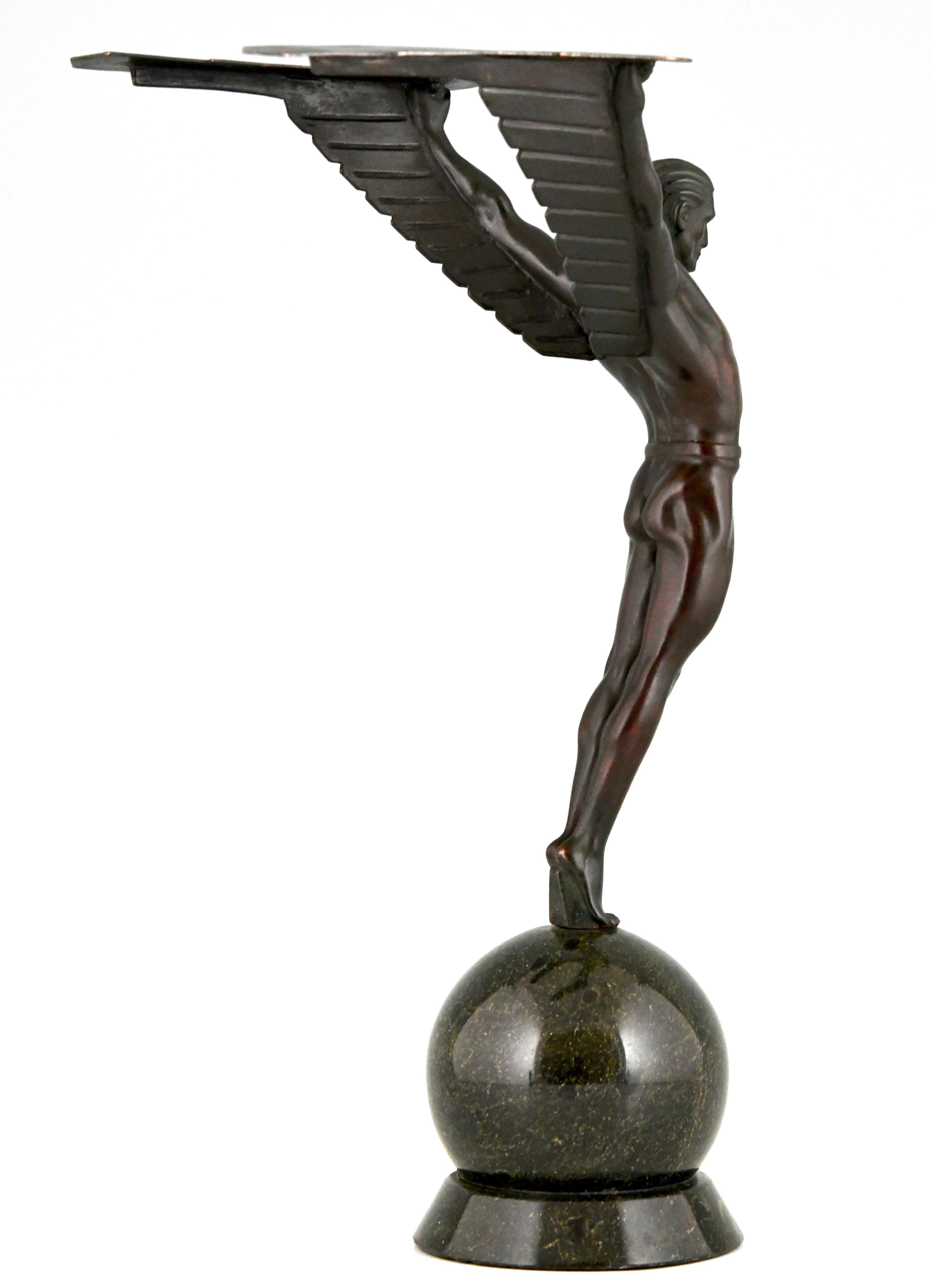 Icarus Art Deco Sculpture of a Winged Athlete in the Style of Schmidt Hofer In Good Condition In Antwerp, BE