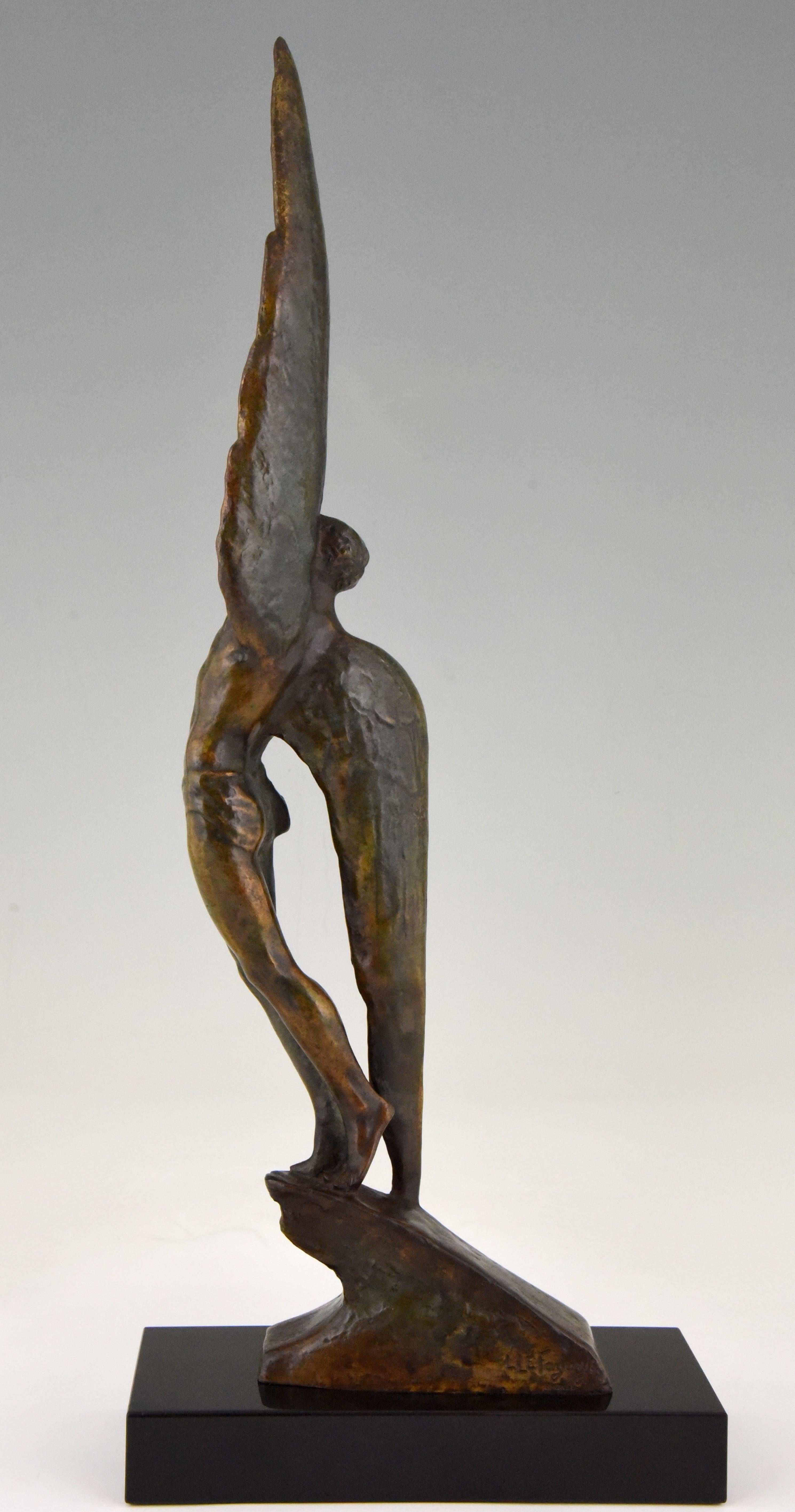 Icarus Pierre Le Faguays Art Deco Bronze Sculpture Winged Male Nude, 1930 France In Good Condition In Antwerp, BE