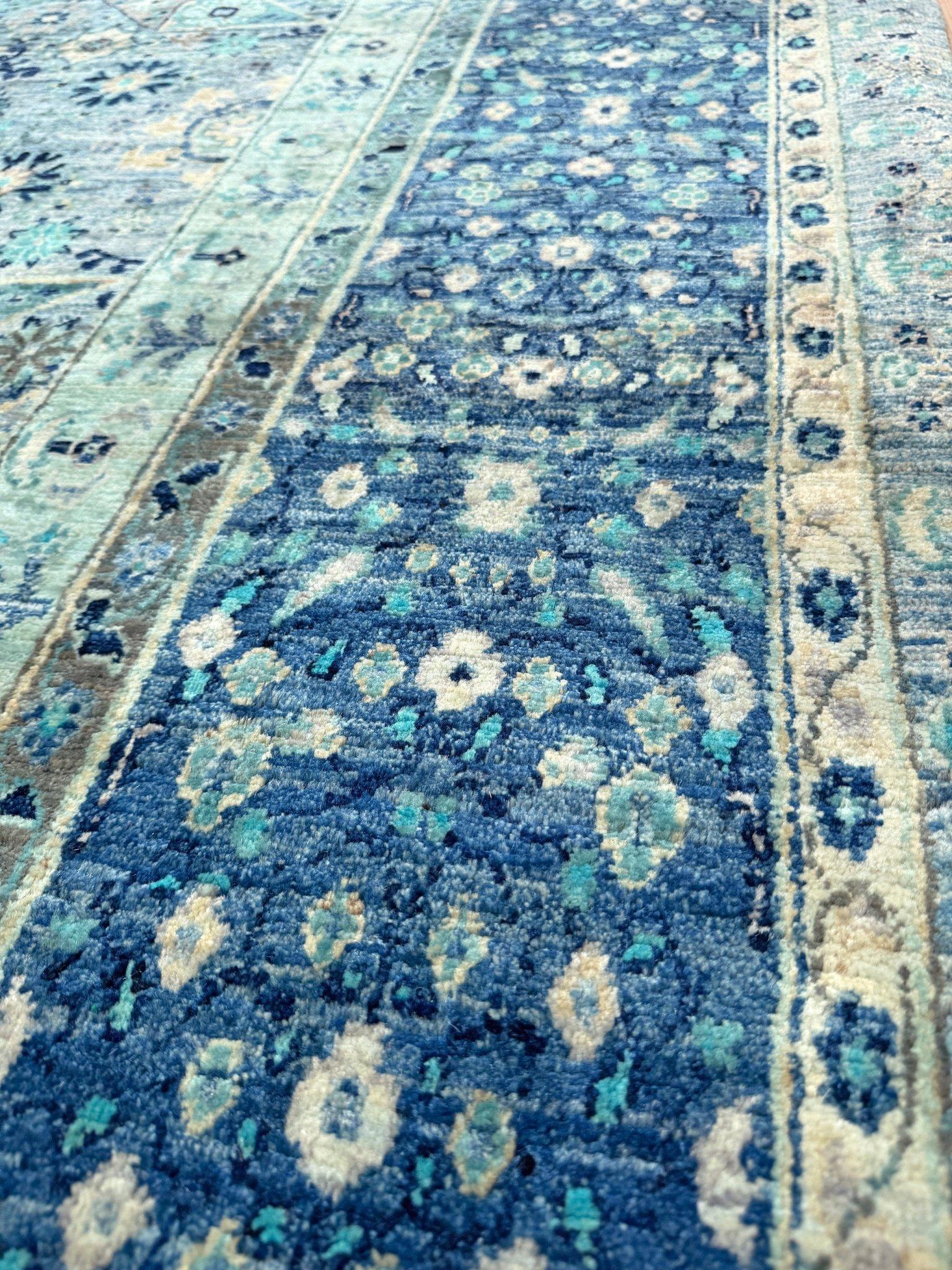 Ice Blue Fine Mamluk Transitional Rug • Hand-Knotted Wool • 9′×12′3″ • Turkey In condizioni Nuovo in vendita a Burlingame, CA
