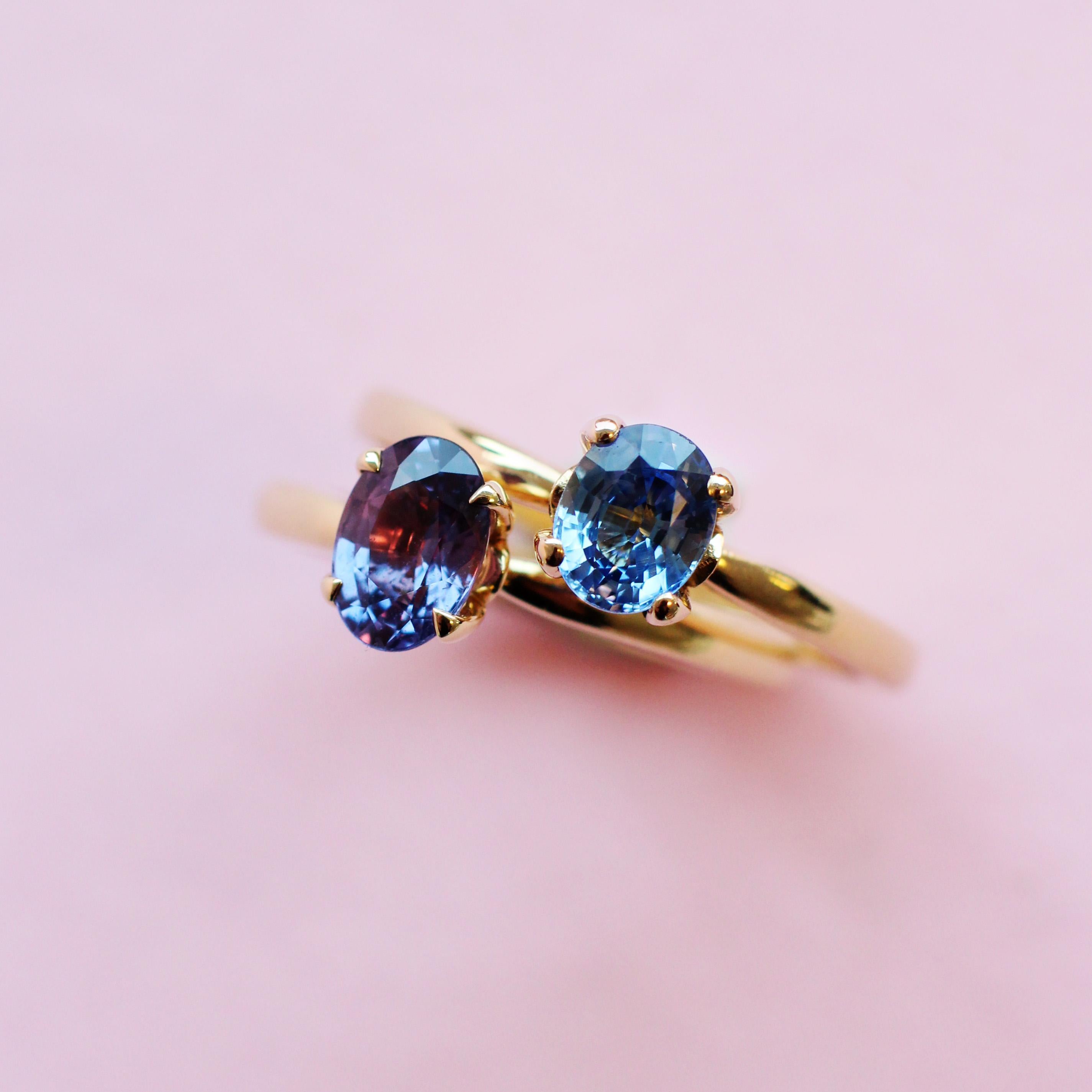 For Sale:  Blue Sapphire Solitaire Ring in 18 Karat Yellow Gold 7