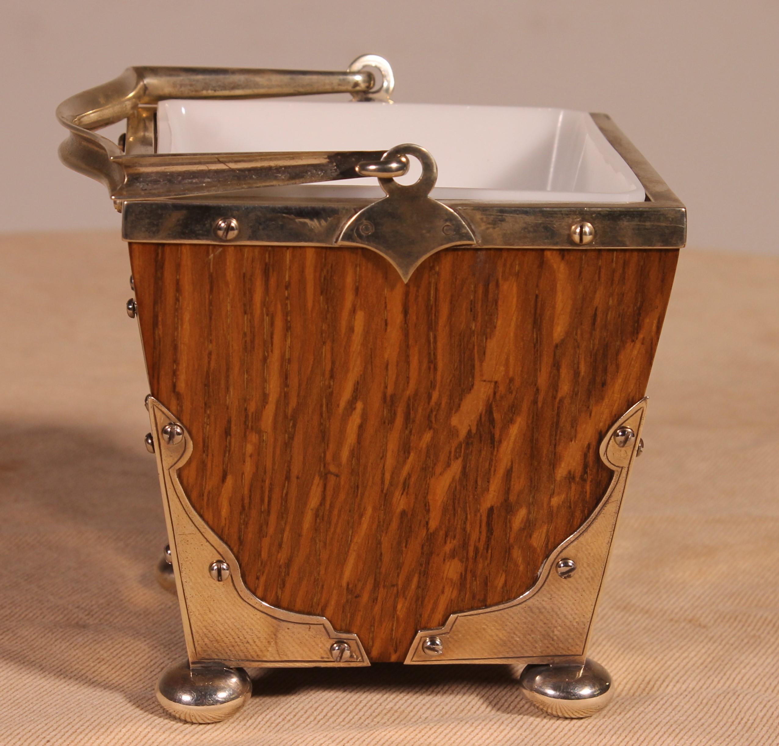 Late Victorian Ice Bucket Circa 1900 For Sale