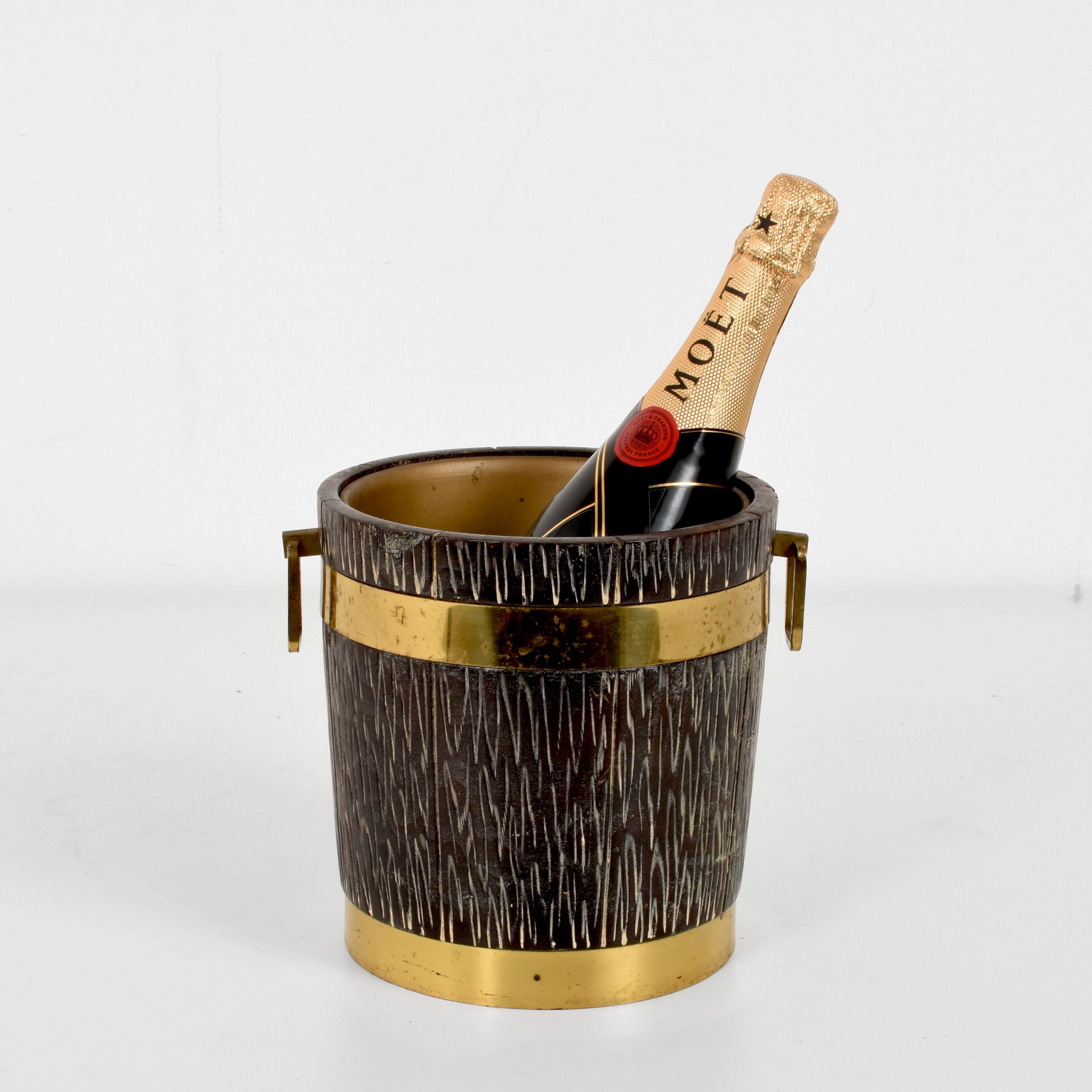 Aluminum Ice Bucket for Macabo in Carved Wood and Brass, Italy 1950s by Aldo Tura
