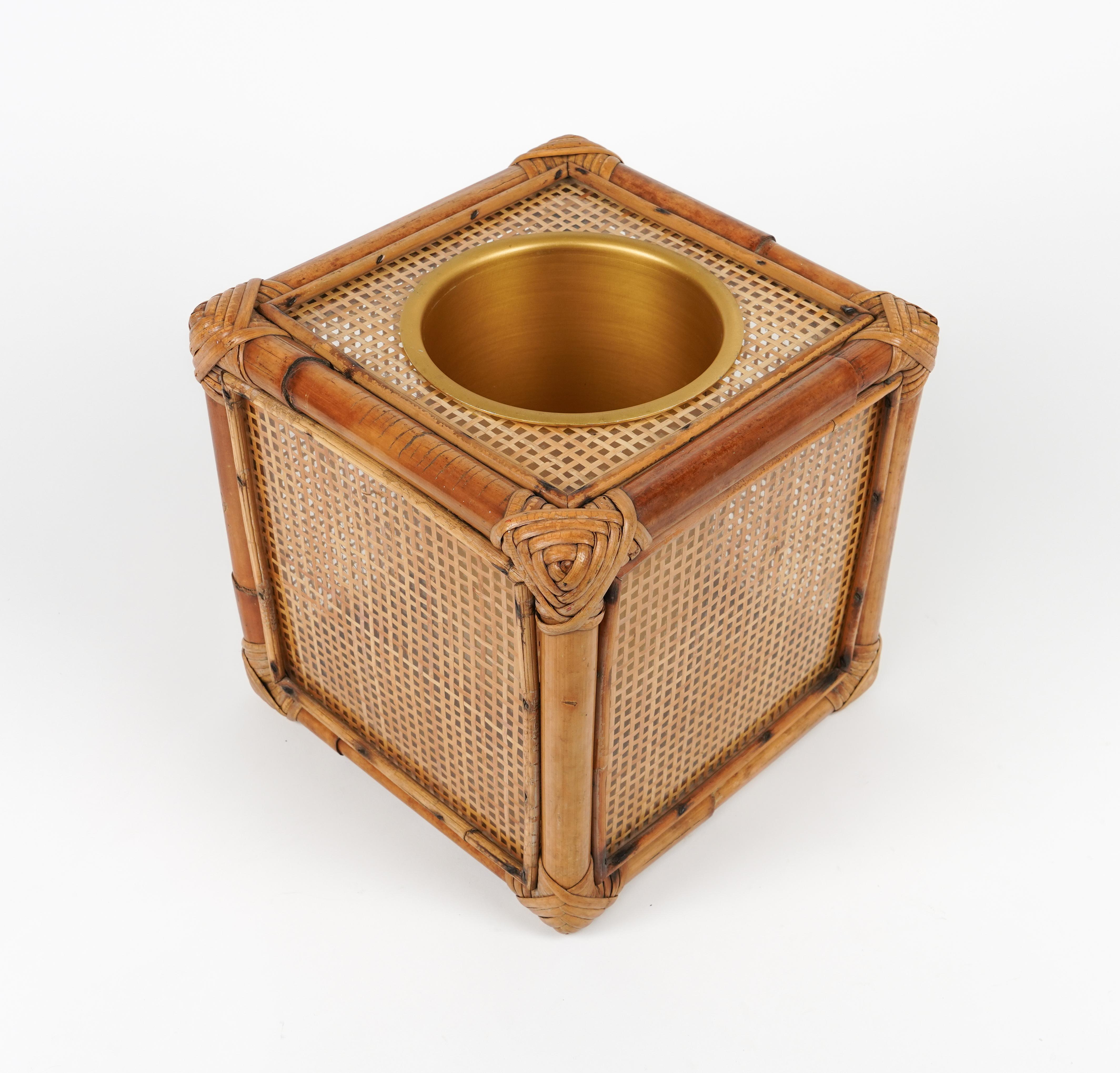 Ice Bucket in Bamboo, Rattan and Lucite Christian Dior Style, Italy 1970s For Sale 5