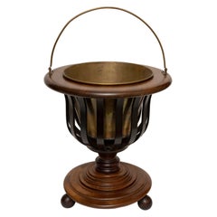 Secchiello per il ghiaccio Jardiniere Mogano Ottone a doghe Forma di vaso Vintage Revival Georgiano