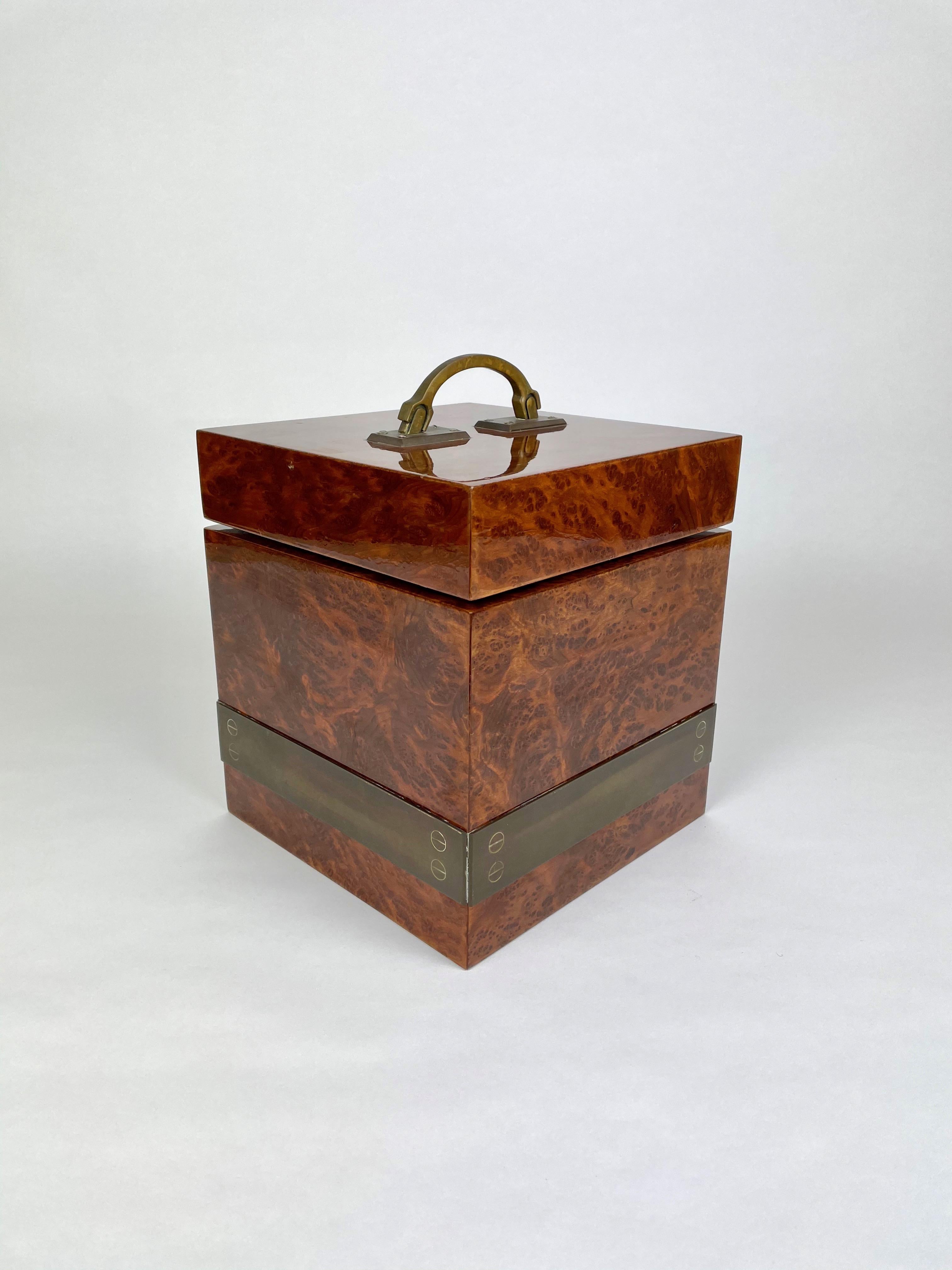 Mid-Century Modern Ice Bucket Lacquered Wood and Brass by Tommaso Barbi, Italy, 1970s For Sale