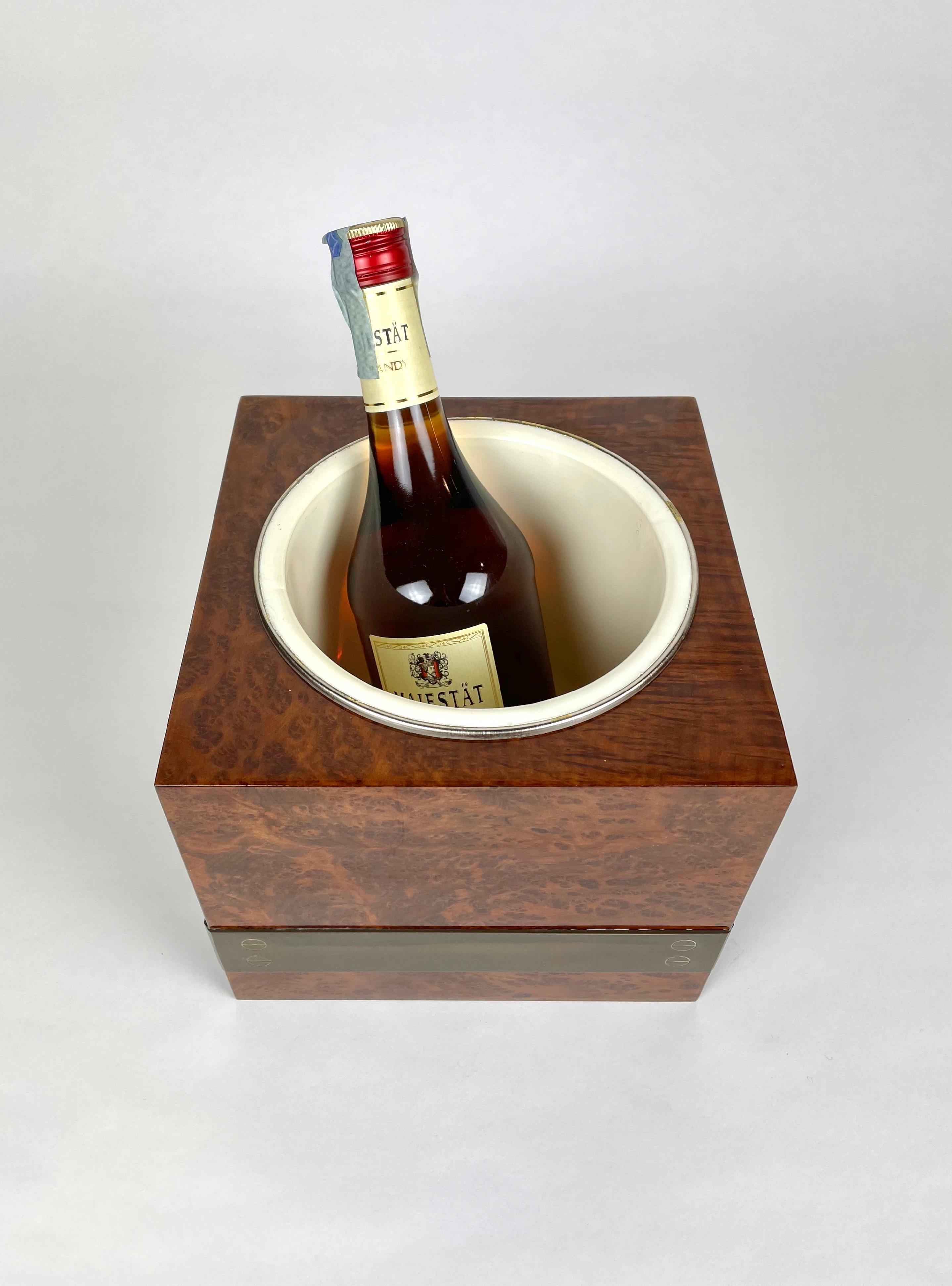 Late 20th Century Ice Bucket Lacquered Wood and Brass by Tommaso Barbi, Italy, 1970s For Sale