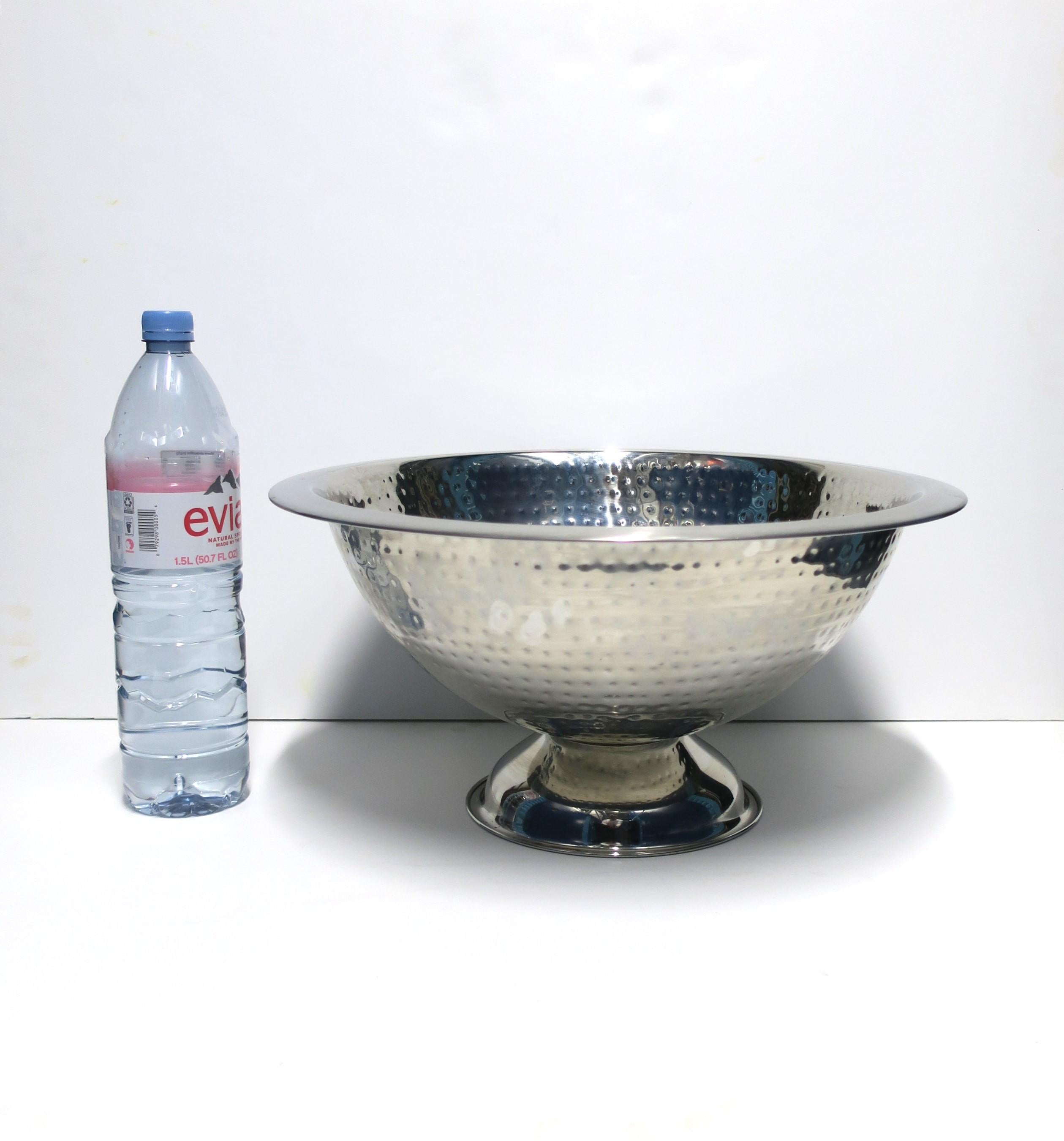 Metal Champagne Wine Cooler or Ice Bucket Urn Form