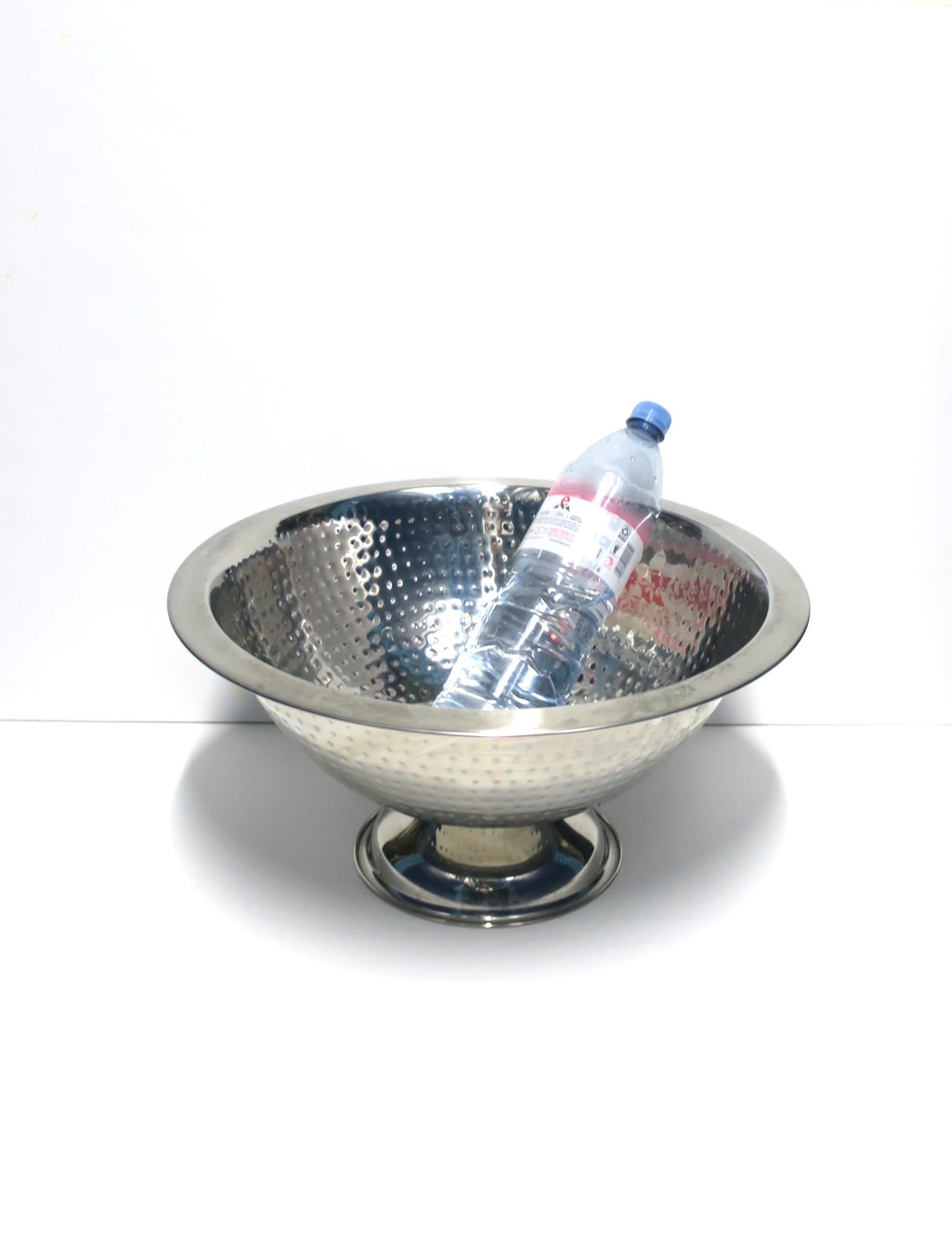 Champagne Wine Cooler or Ice Bucket Urn Form For Sale 1