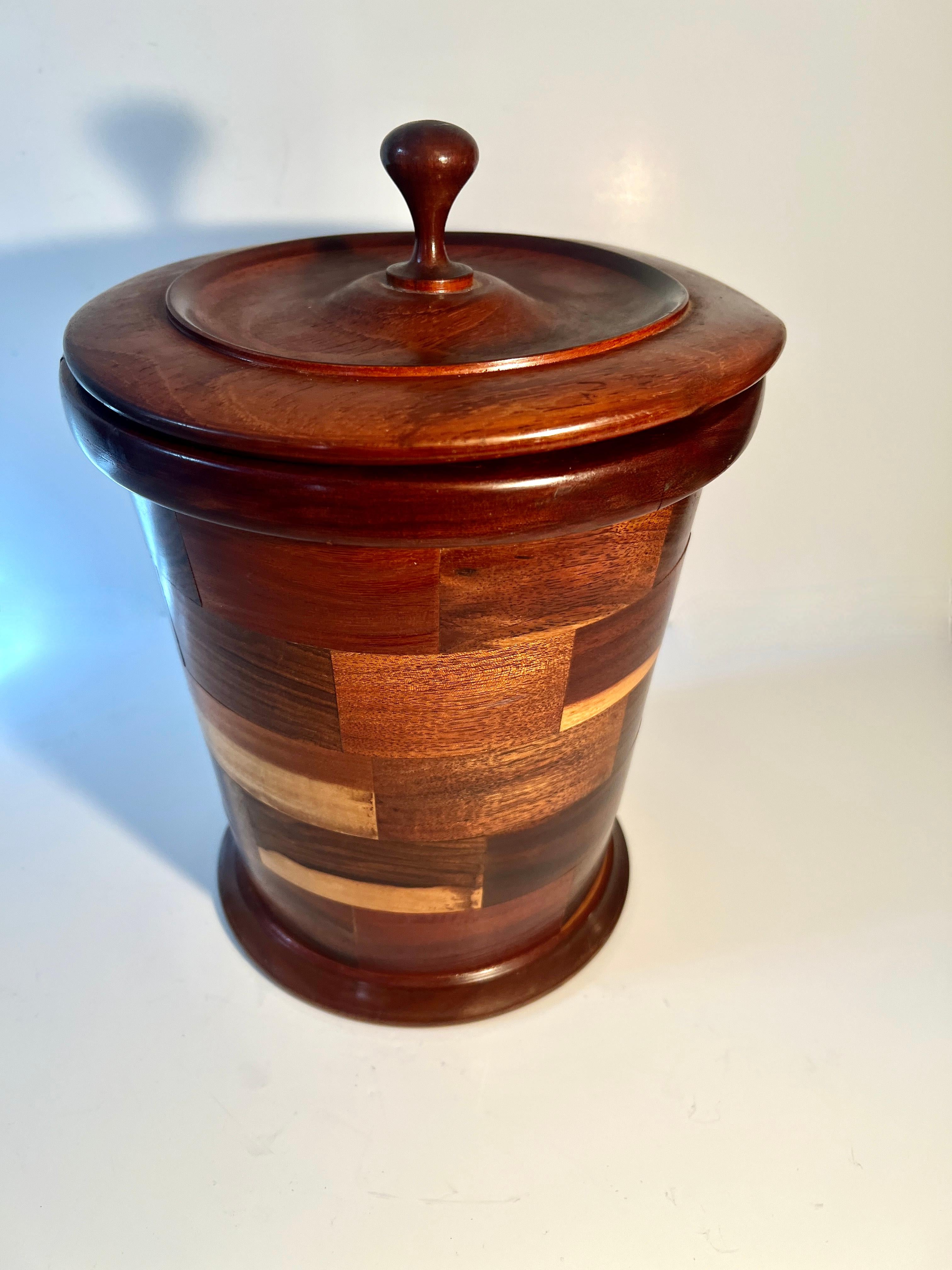 Plastic Ice Bucket with Inlay Pieces of Varied Woods Lined and with Removable Lid For Sale