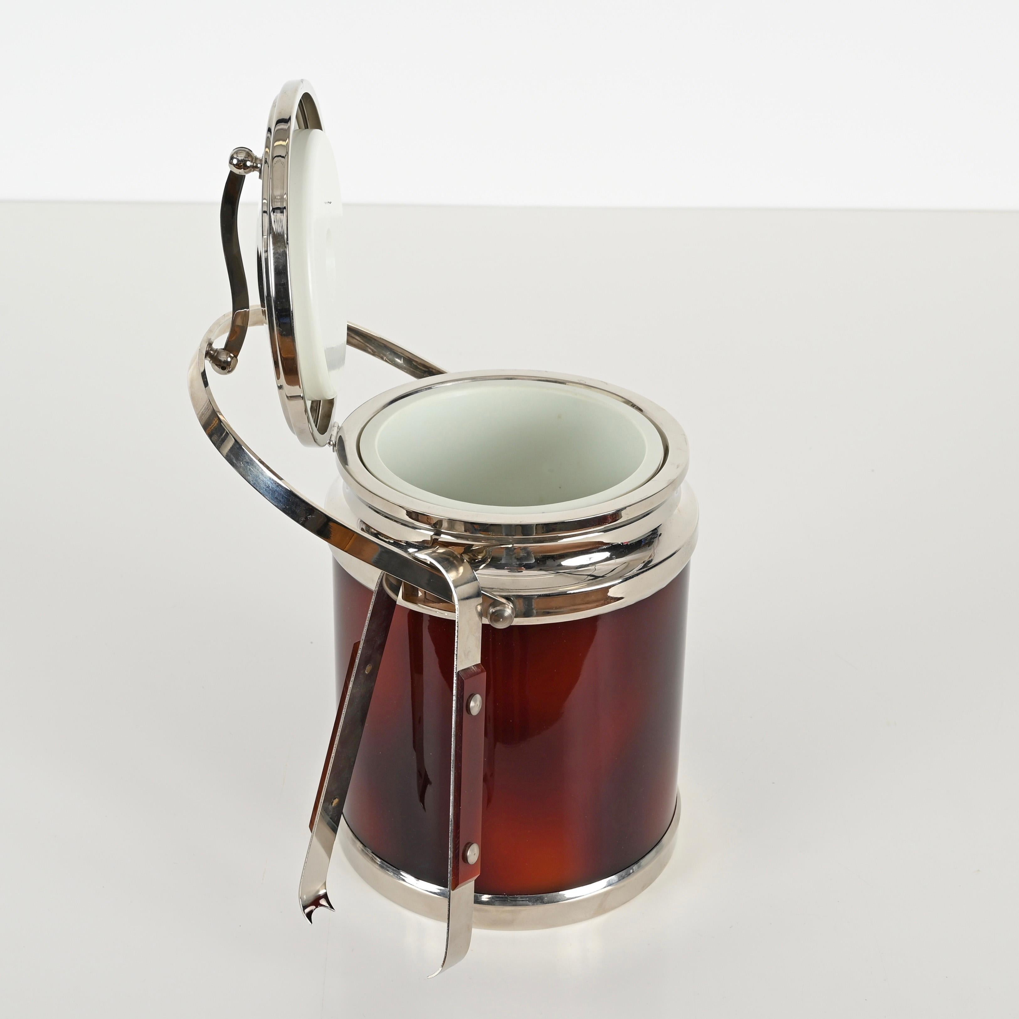Cubitera con pinzas de lucita carey y cromo de Alpac, Francia 1970 Lucite en venta