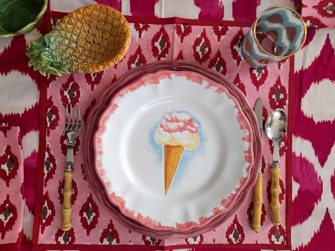 L'été et les glaces
quelle combinaison parfaite pour votre table
Peint à la main en Italie.