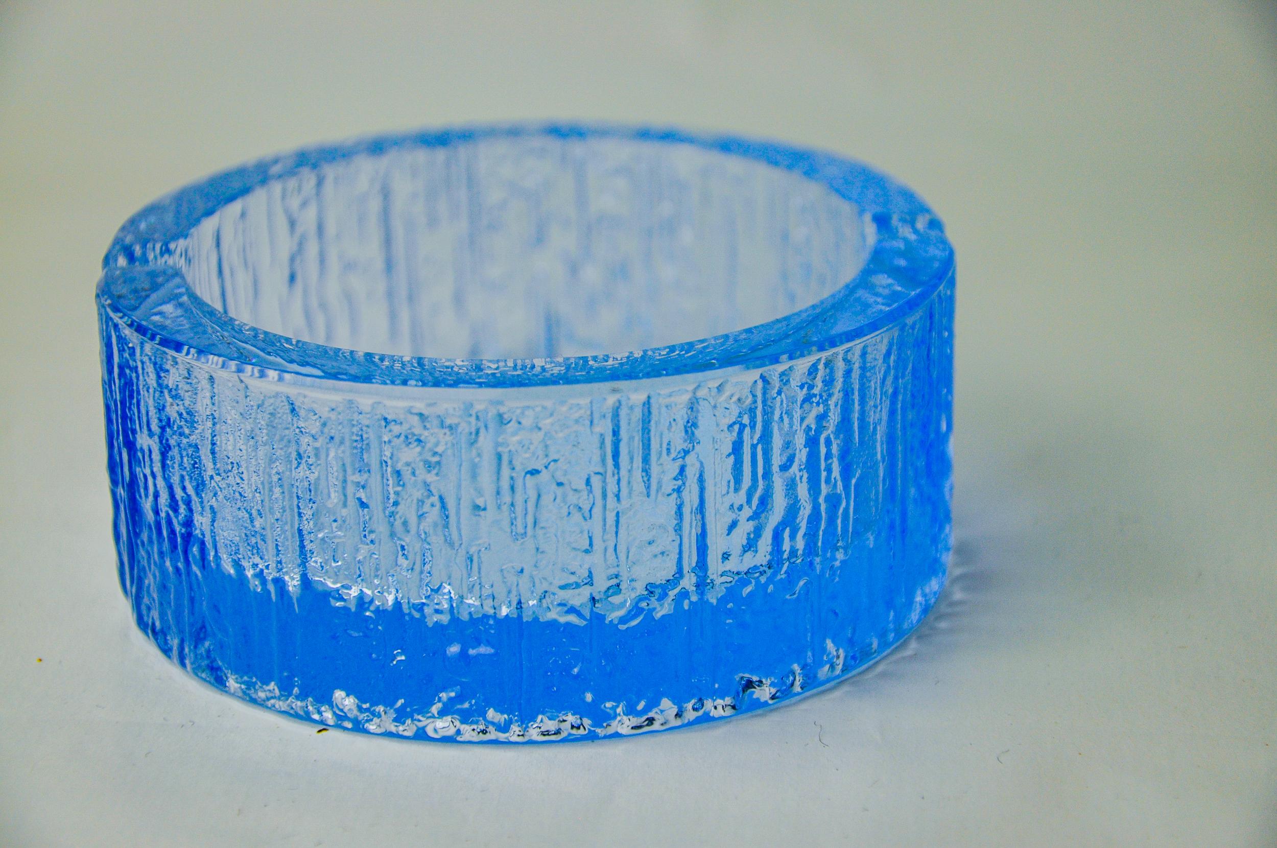 Italian Ice cube ashtray by Antonio Imperatore, blue murano glass, Italy, 1970 For Sale
