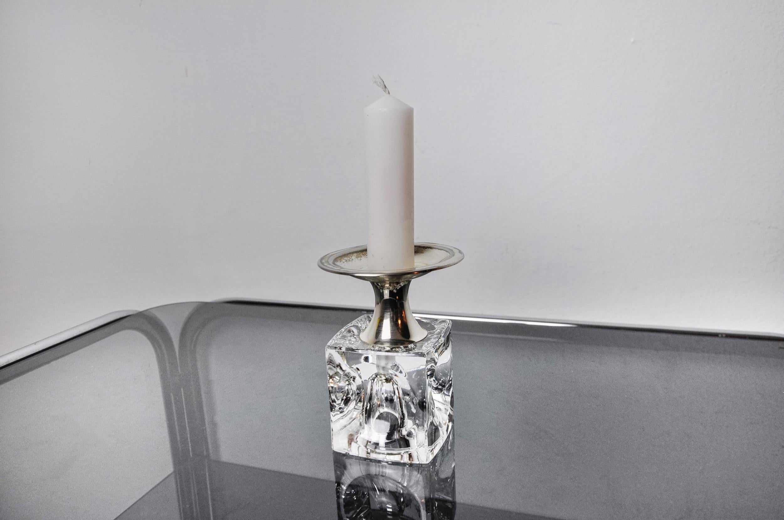 Superb ice cube candle holder by peill & putzler designed and produced in germany in the 1970s.

Blown glass structure and silver metal structure.

Superb design object that will decorate your interior perfectly.

Ref: 964.