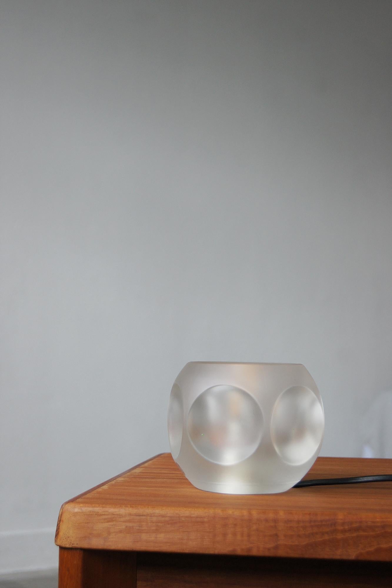 Mid-Century moderno Lampada da tavolo Ice Cube di Peill & Putzler anni '70 in vendita