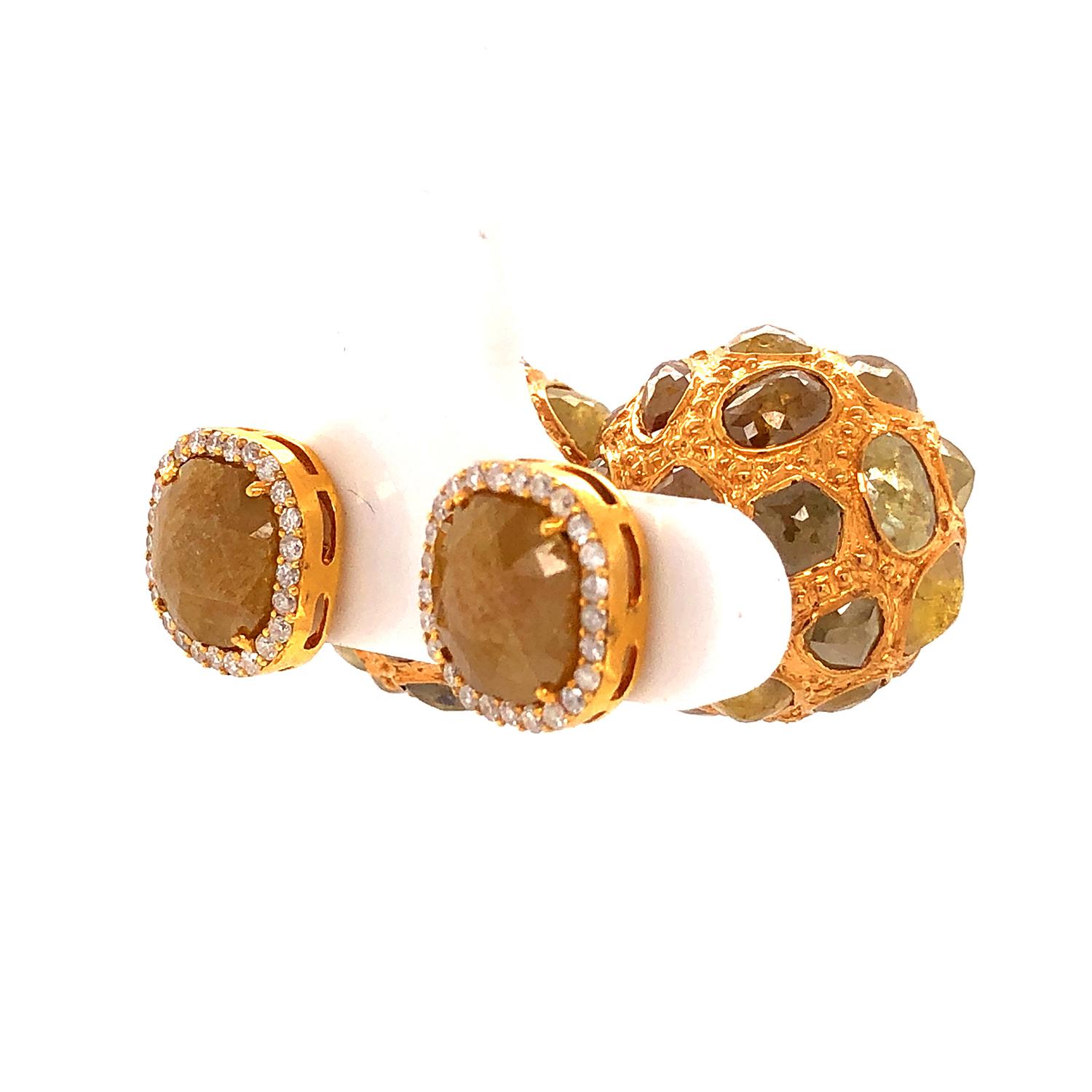 Eis-Diamant-Perlen-Ohrringe mit Pavé-Diamanten aus 18 Karat Gold im Zustand „Neu“ im Angebot in New York, NY