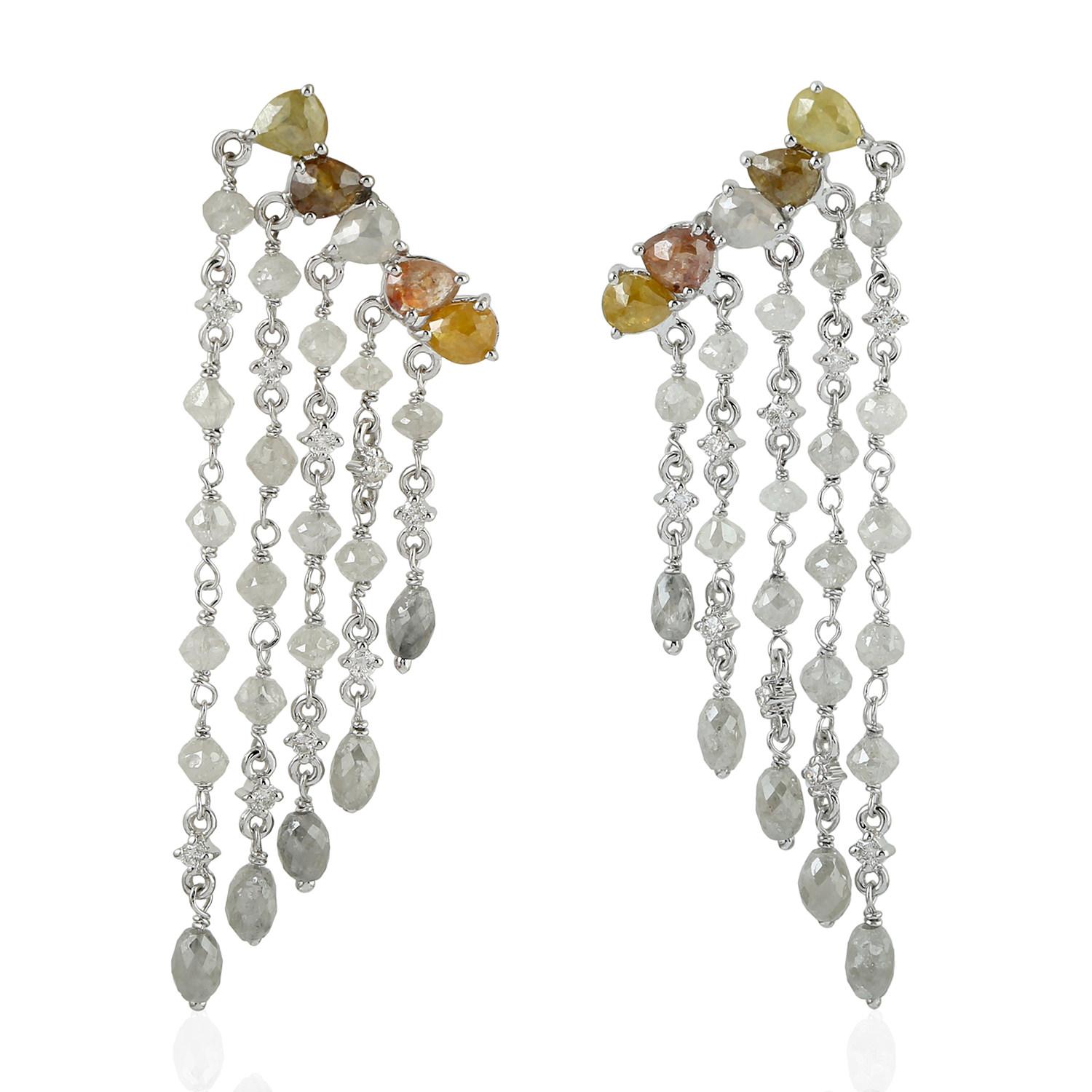Art déco Boucles d'oreilles lustre glace avec diamants en or blanc 18 carats en vente