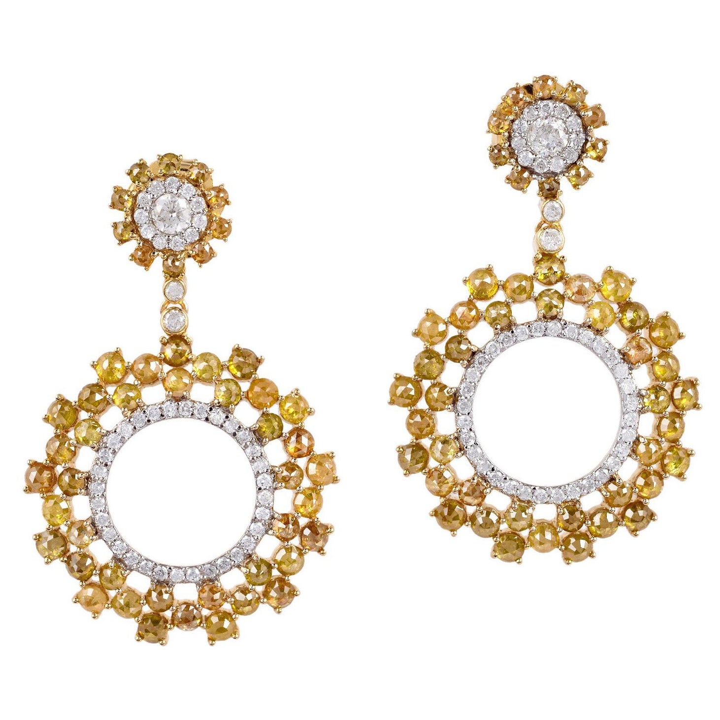 Boucles d'oreilles pendantes en or 18 carats avec diamants pavés en forme de cercle