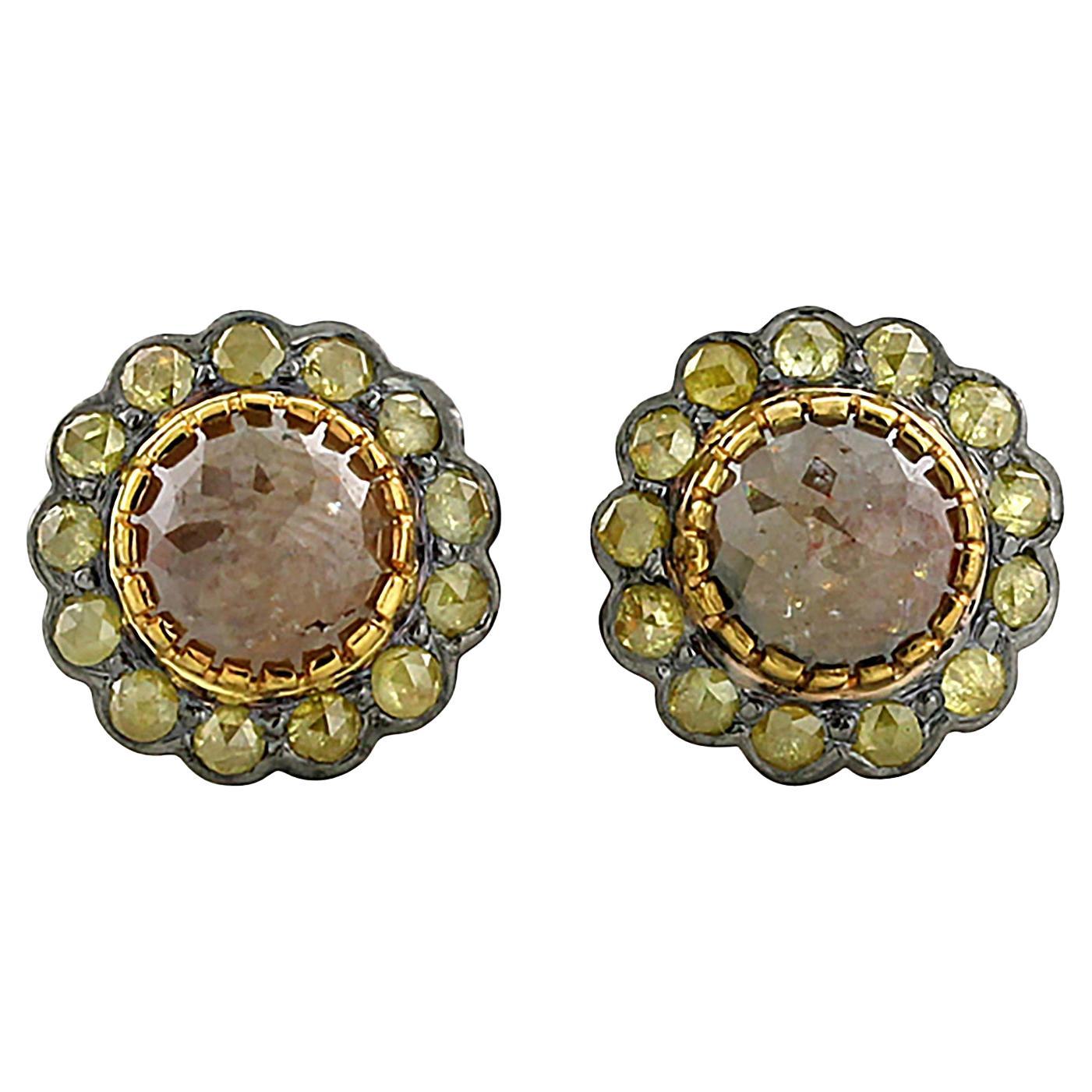 Ice Diamond Minimal Stud Made In 18k Yellow Gold 
Silver