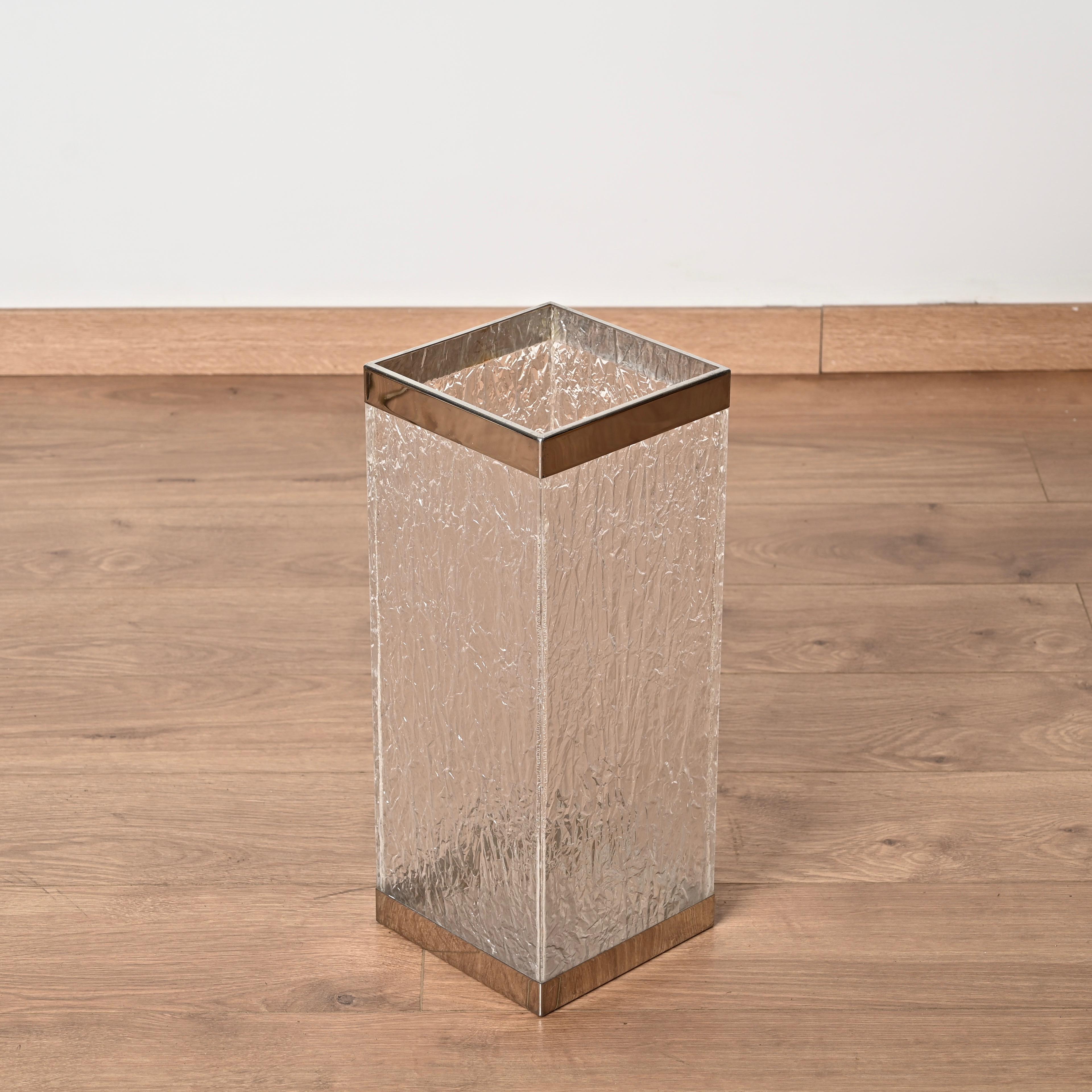 Stand parapluie italien en lucite à effet de glace et chrome, Willy Rizzo, années 1970 en vente 3