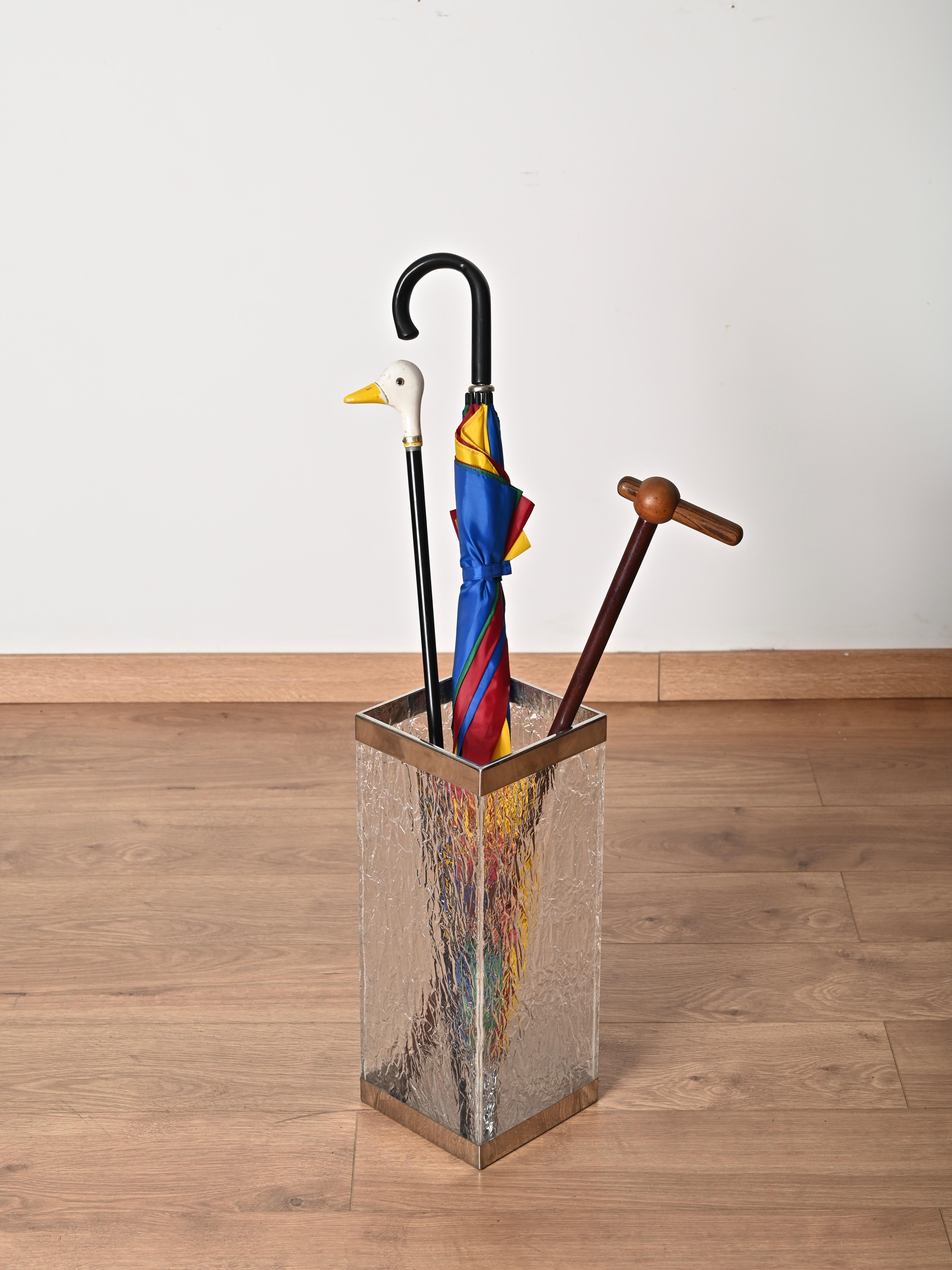 Métal Stand parapluie italien en lucite à effet de glace et chrome, Willy Rizzo, années 1970 en vente
