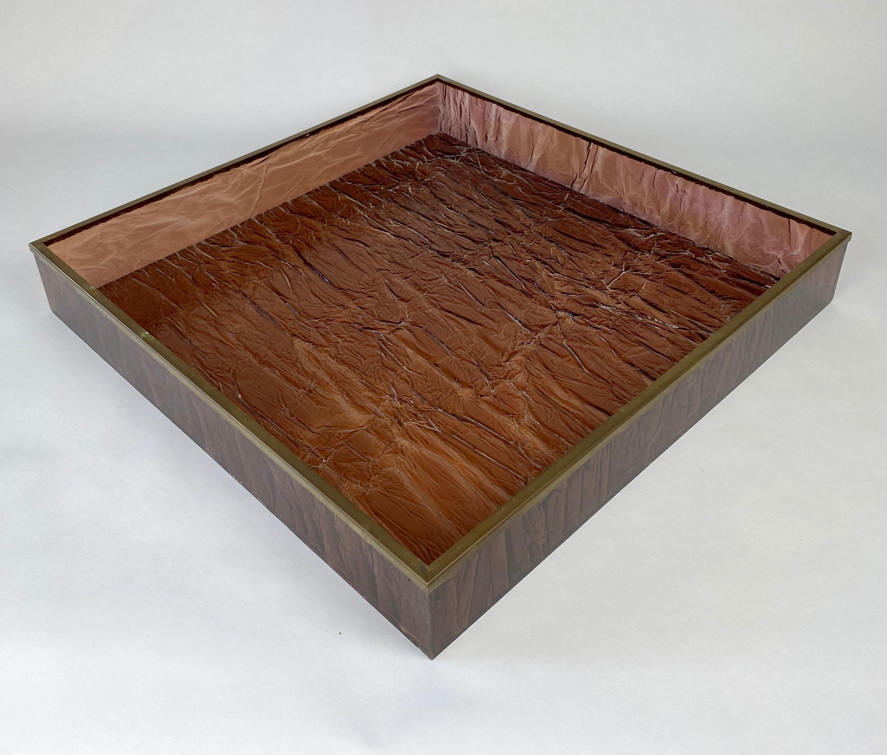 Centro de mesa bandeja efecto hielo, Lucite y latón Estilo Willy Rizzo, Italia, años 70 Italiano en venta