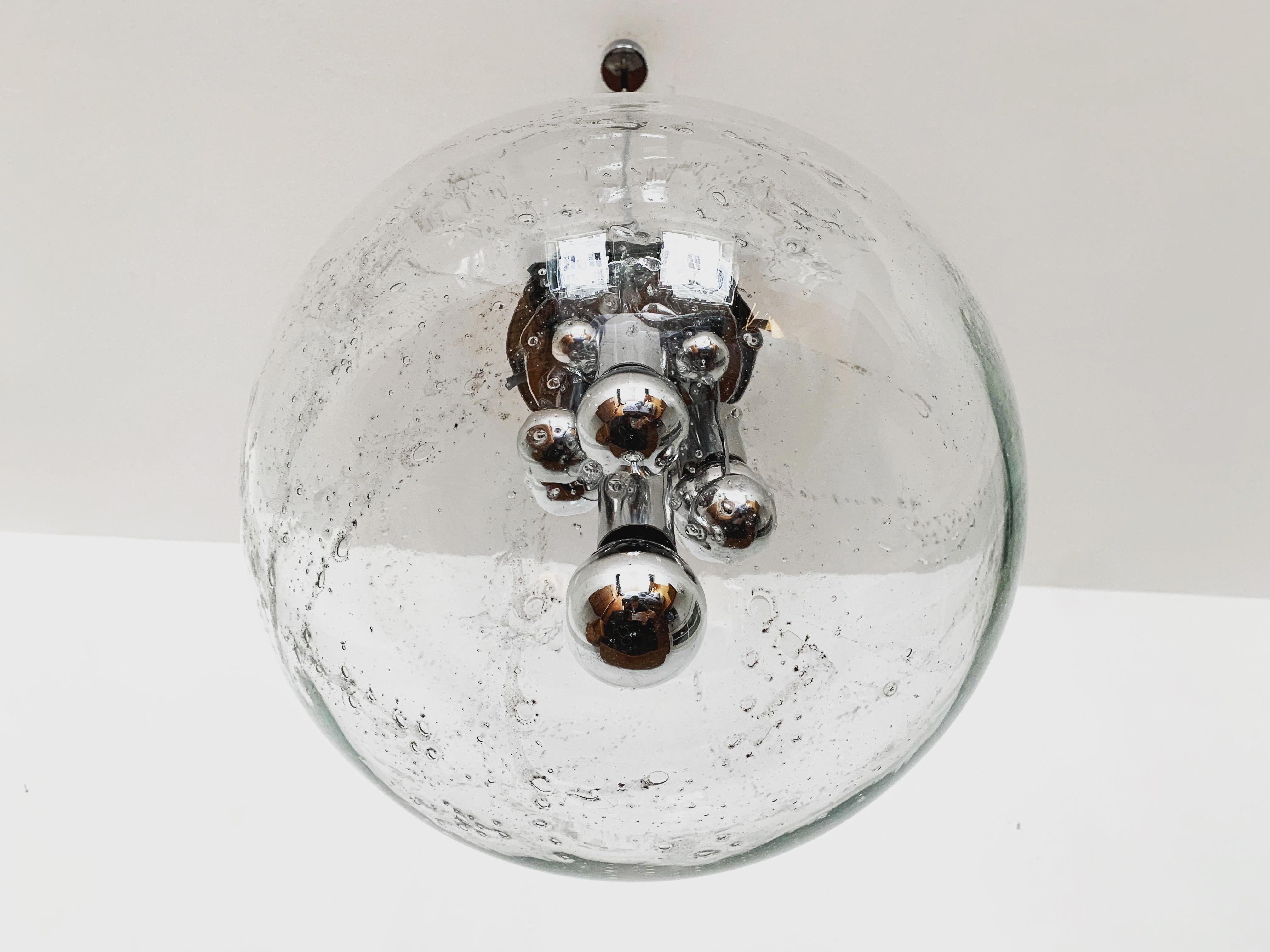 Mid-Century moderno Lampada Ice Glass Big Ball di Bigli in vendita