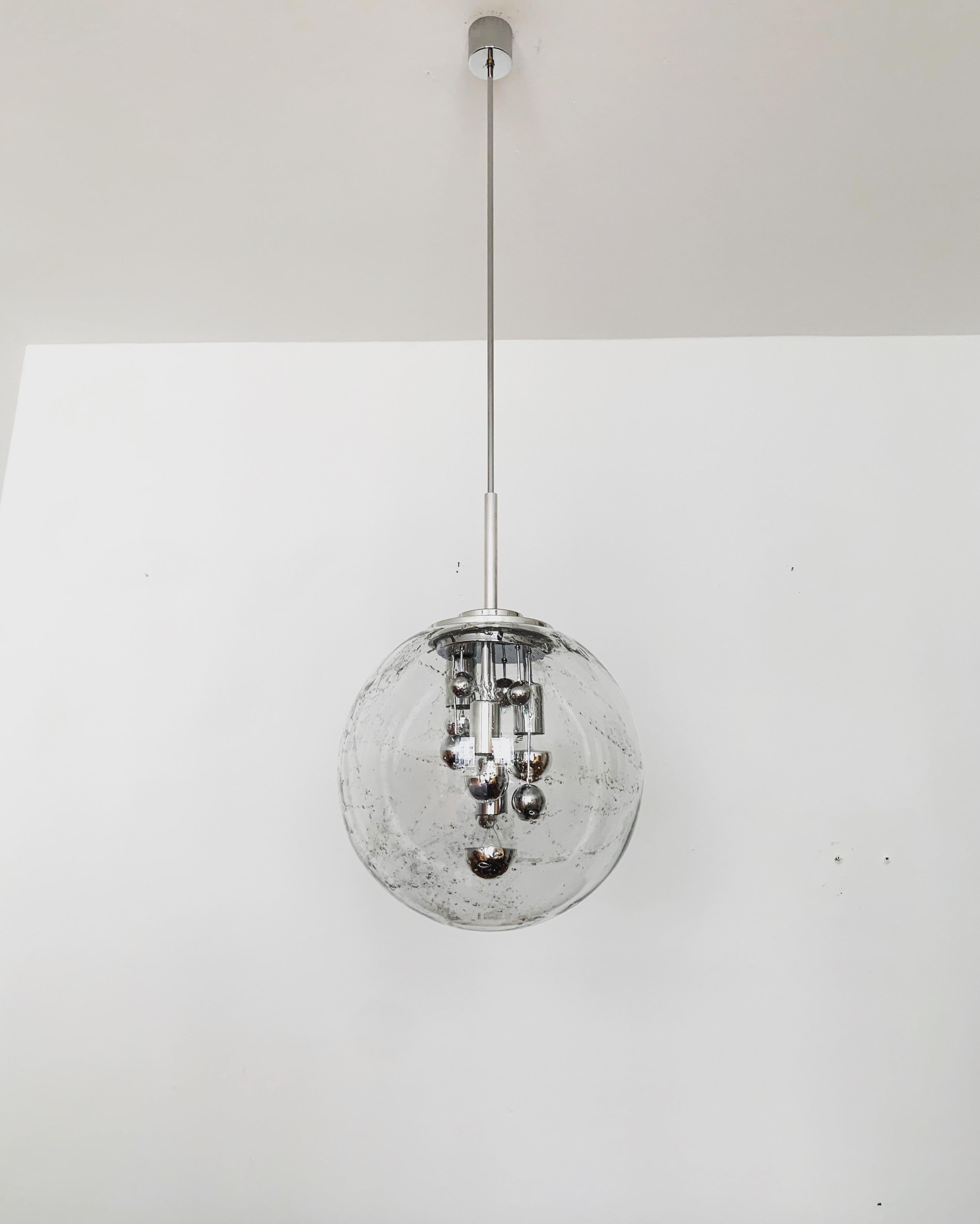 Metà XX secolo Lampada Ice Glass Big Ball di Bigli in vendita