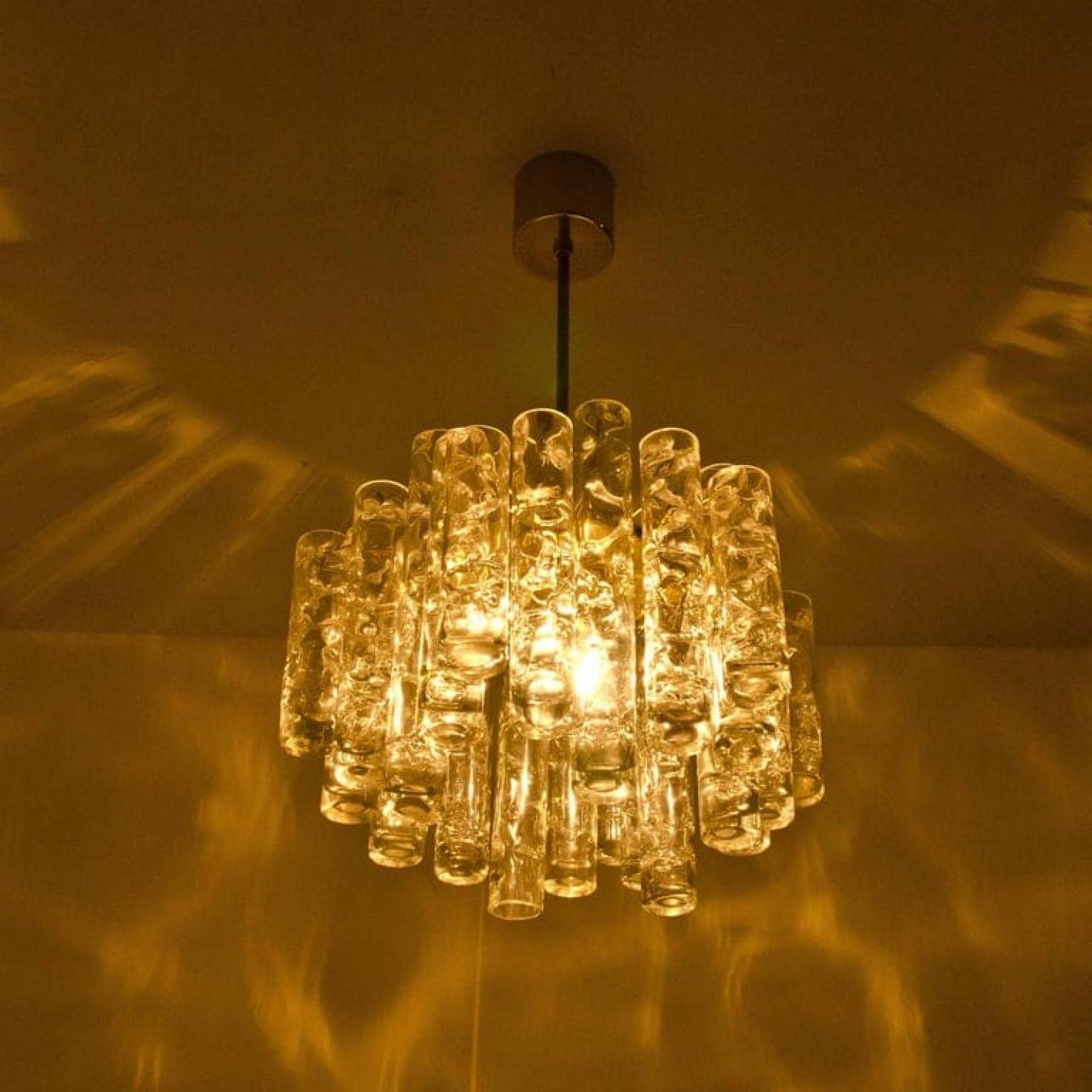 Autrichien Lustre en verre glacé Doria, 1960 en vente