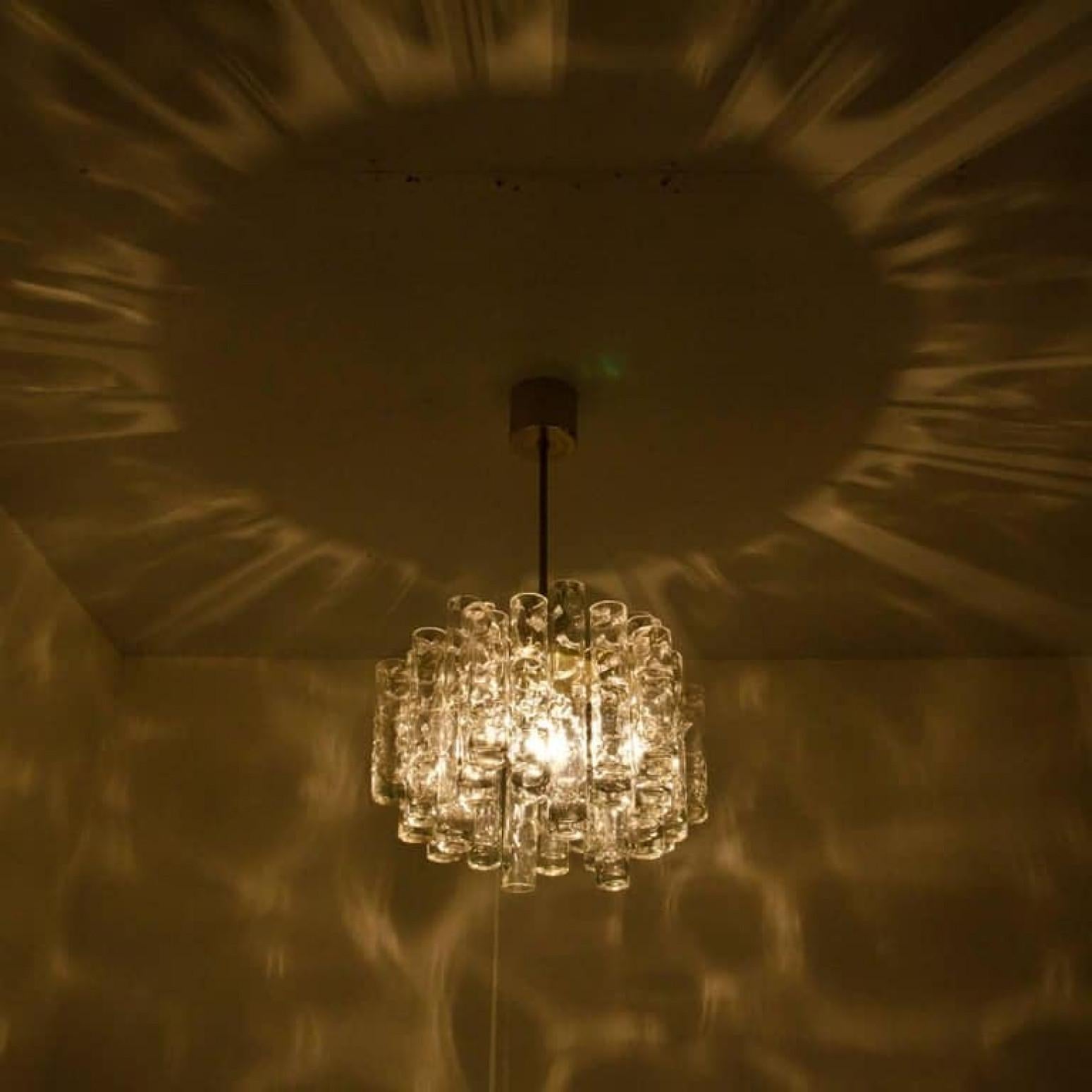 Lustre en verre glacé Doria, 1960 en vente 1