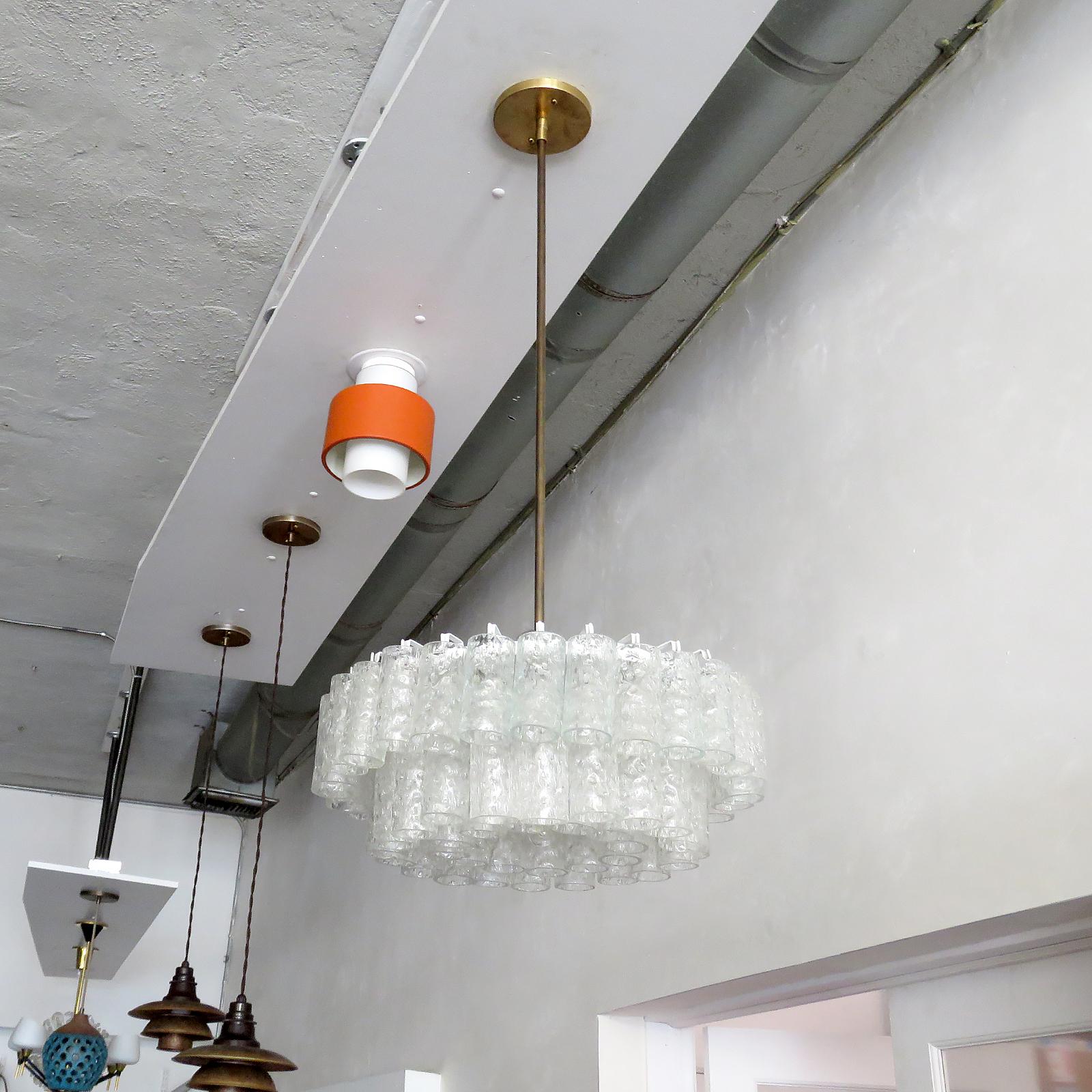 Mid-Century moderno Lampadario in vetro ghiaccio di Doria, Germania, 1960 in vendita