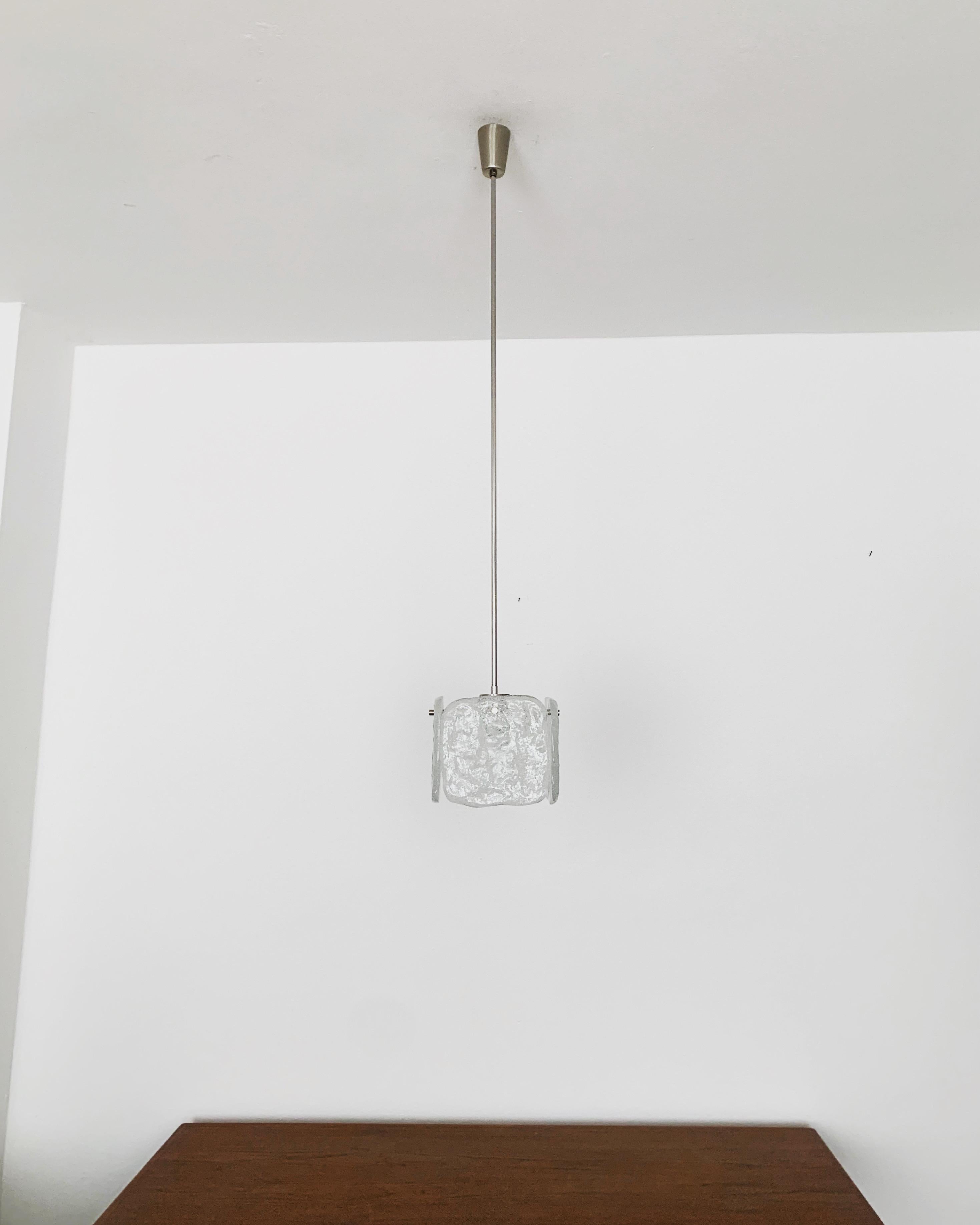 Austriaco Lampadario in vetro ghiaccio di J.T. Kalmar in vendita