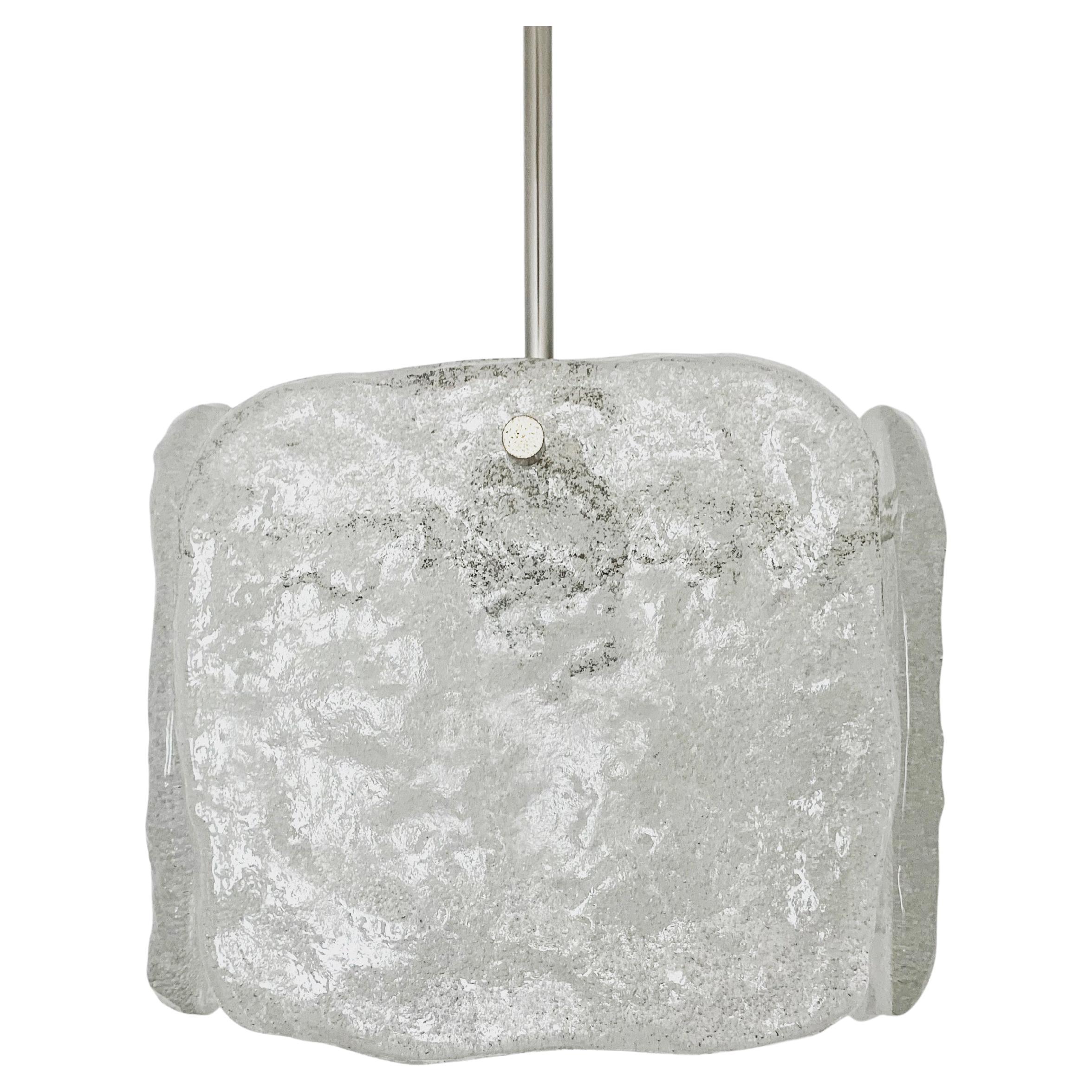 Lustre en verre glacé de J.T. Kalmar