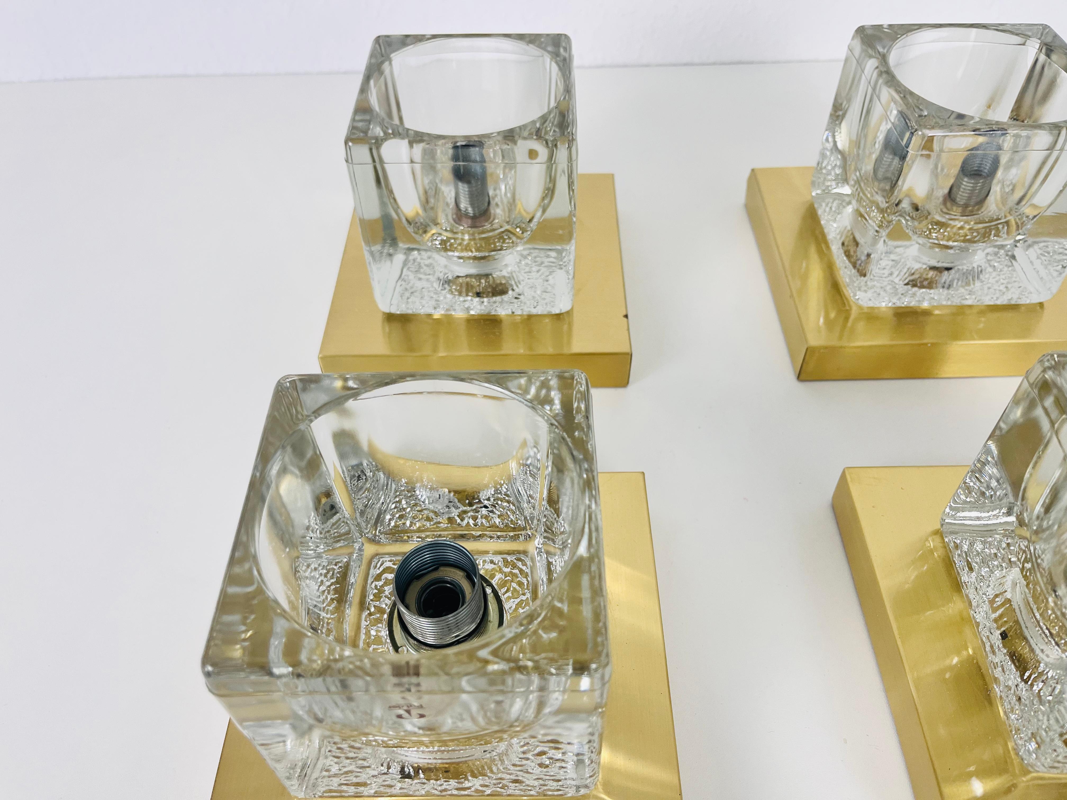 Ice Glass Cube Wall Lamps with Brass Base by Peill & Putzler, 1970s, Set In Good Condition For Sale In Hagenbach, DE
