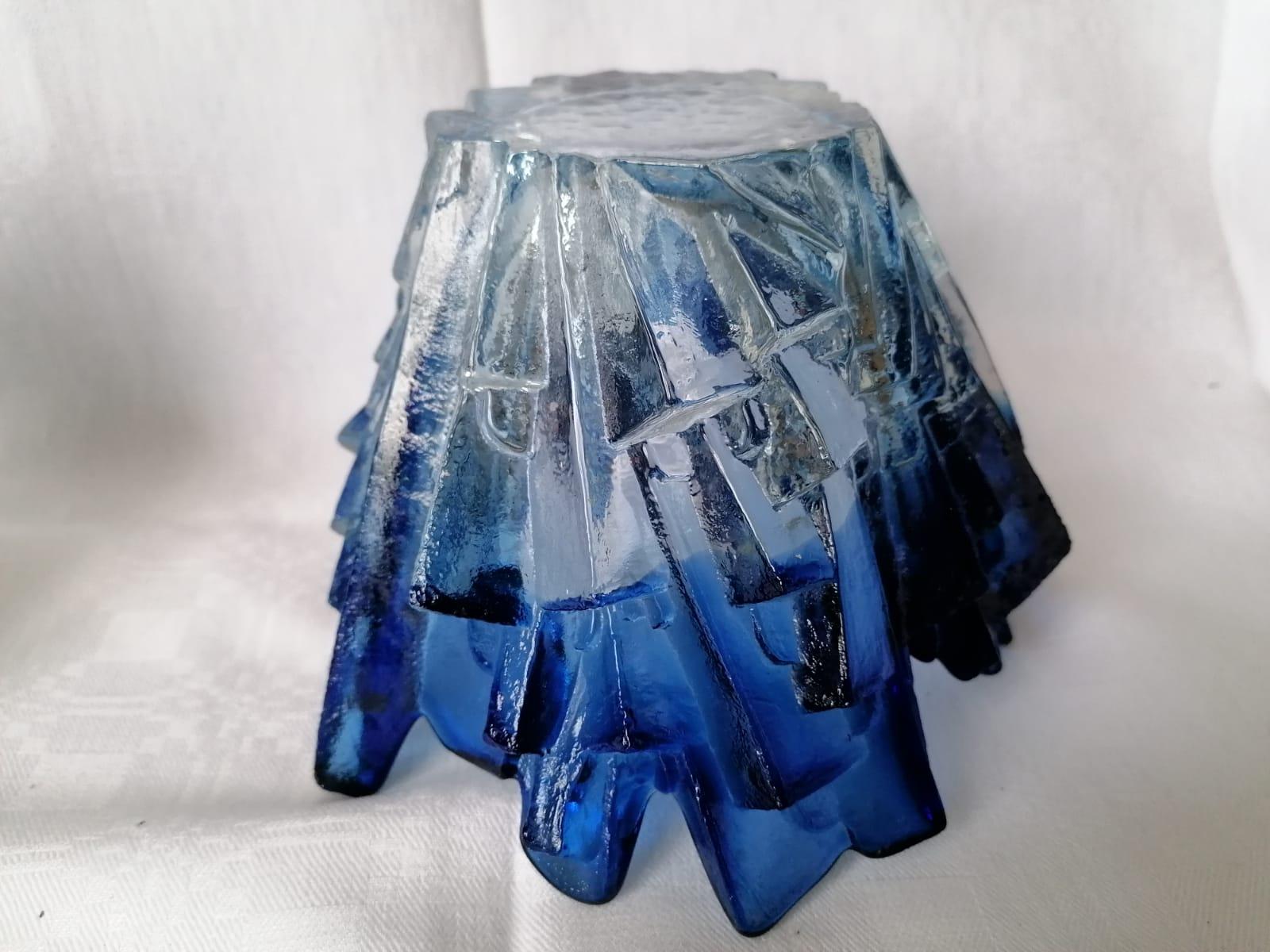 Verre d'art Vase en verre de glace de Tapio Wirkkala pour Humppila:: 1960s en vente