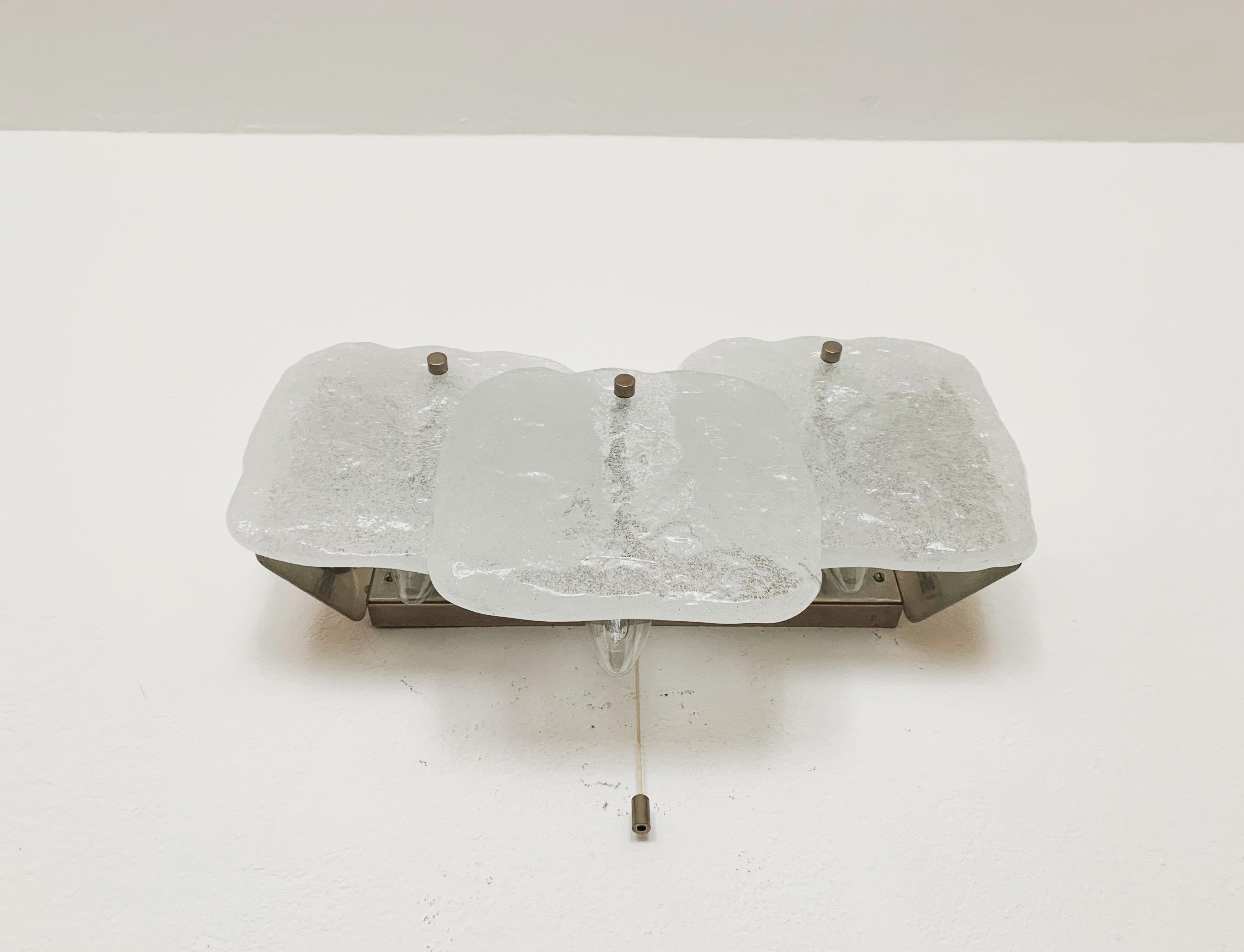 Lámpara de pared de cristal Ice de J.T. Kalmar Austríaco en venta