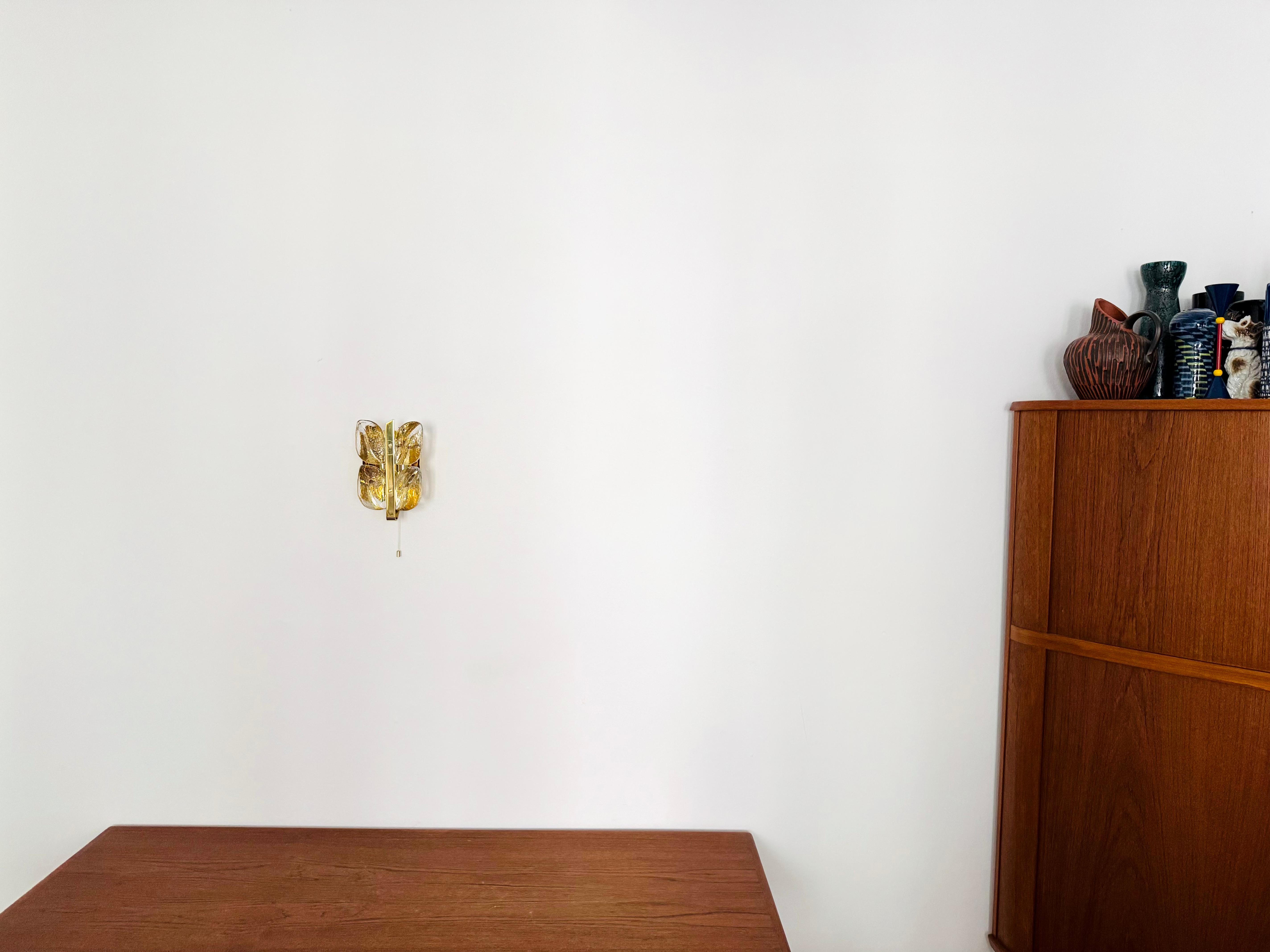 Lámpara de pared de cristal Ice de J.T. Kalmar mediados del siglo XX en venta
