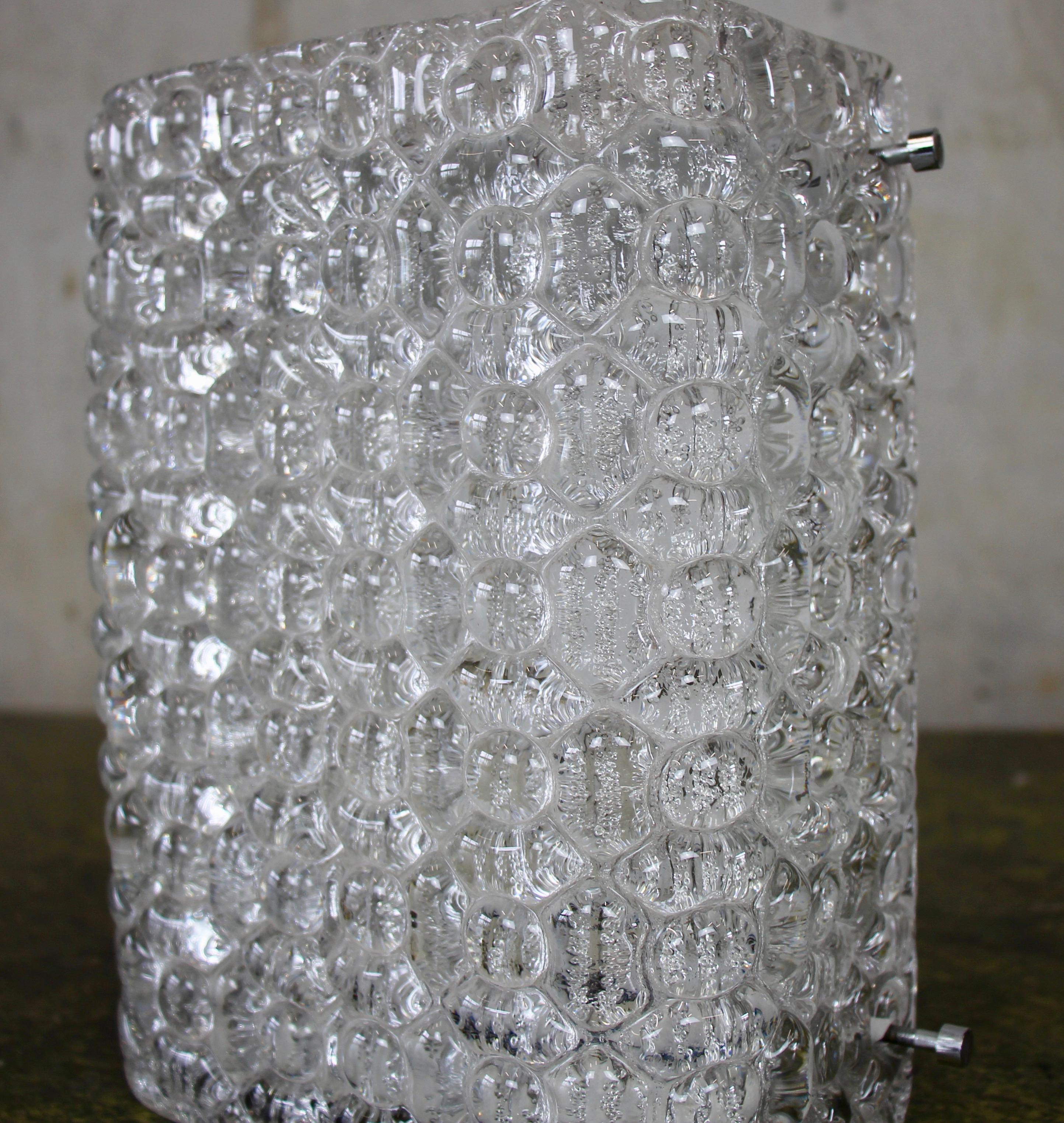 Wandleuchte aus Eisglas aus Deutschland, 1960er Jahre im Angebot 4
