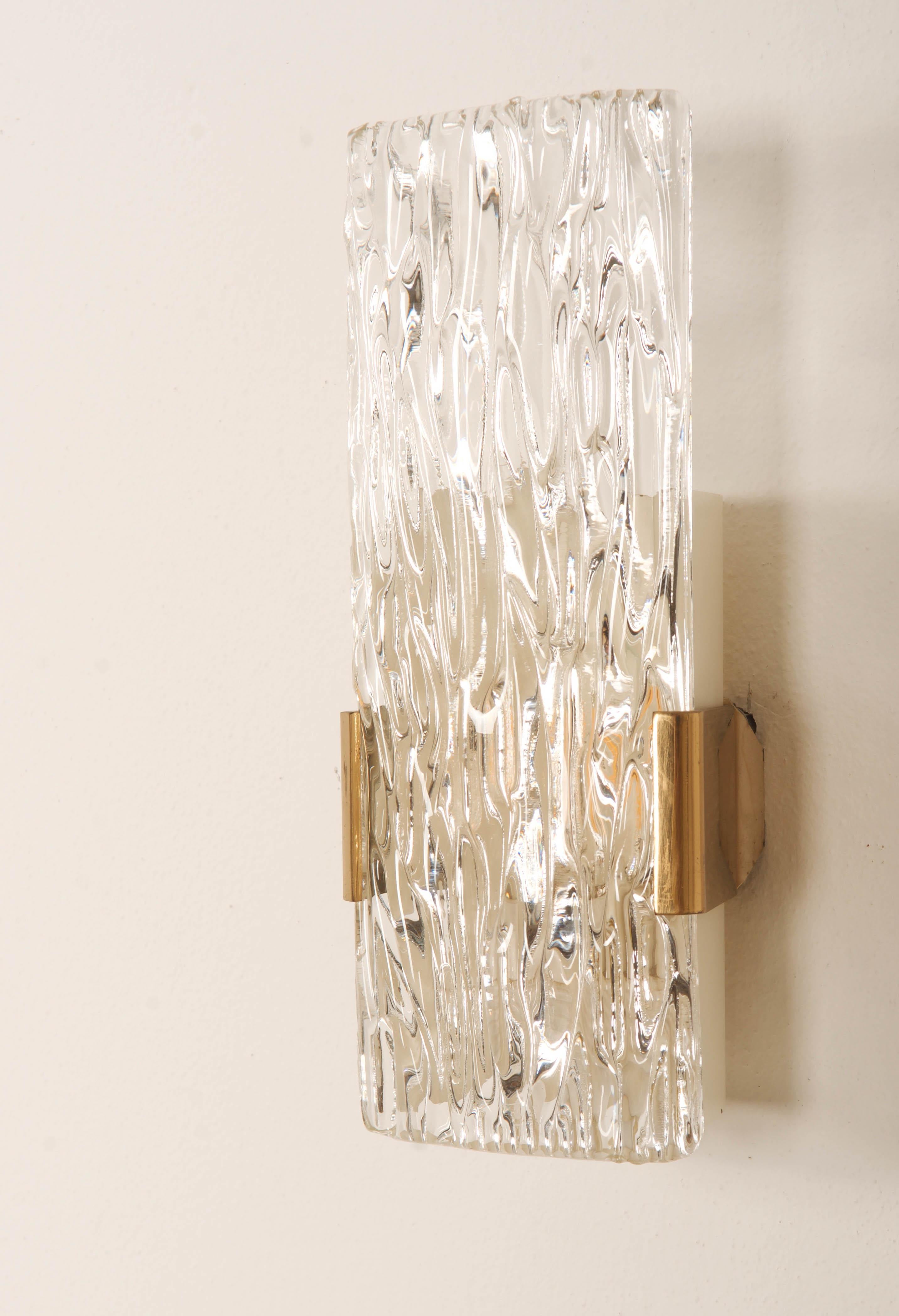 Aplique de cristal Ice de J.T. Kalmar Moderno de mediados de siglo en venta