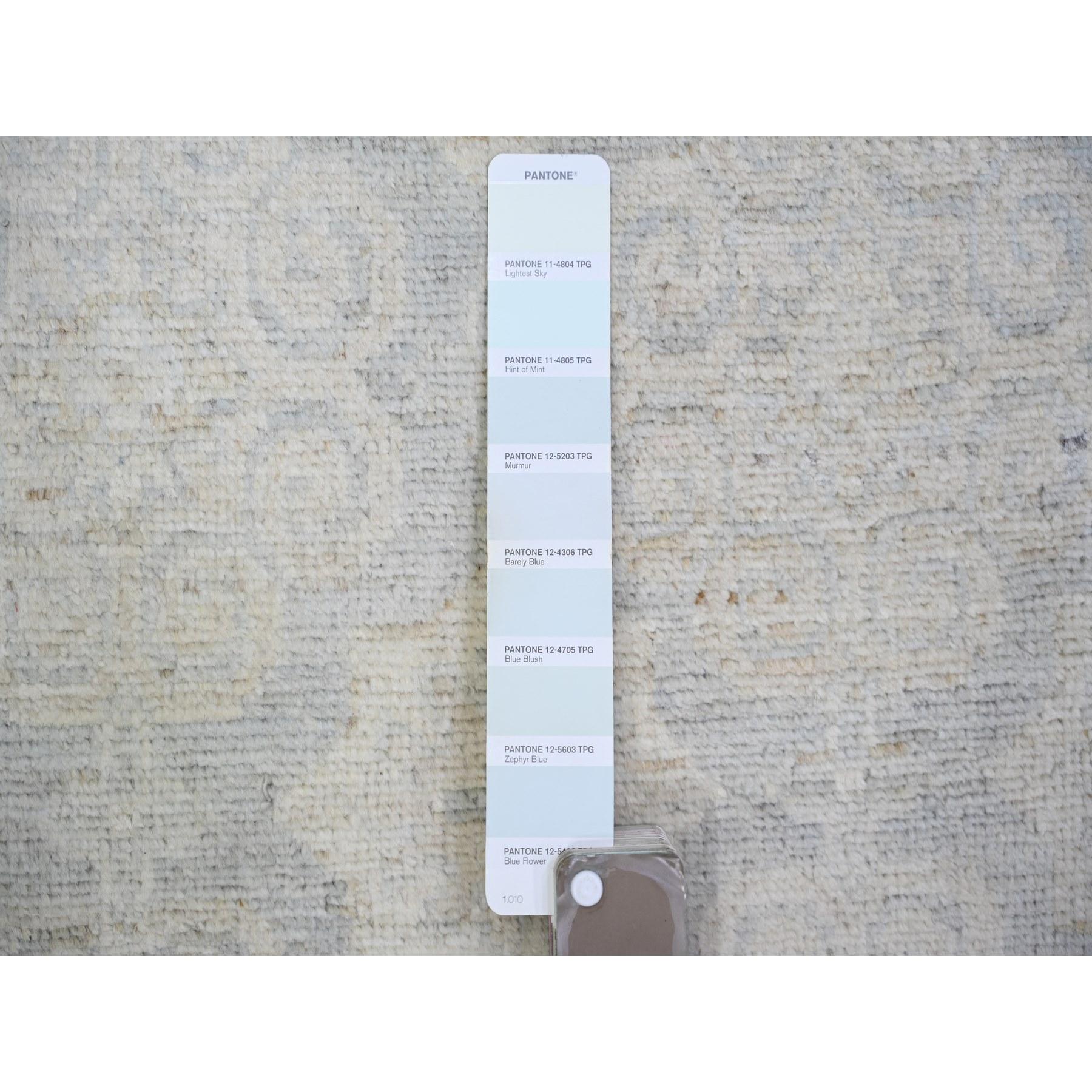 Lana Tappeto Orientale Peshawar di colore grigio ghiaccio in pura lana annodata a mano e con lavaggio bianco 11'9