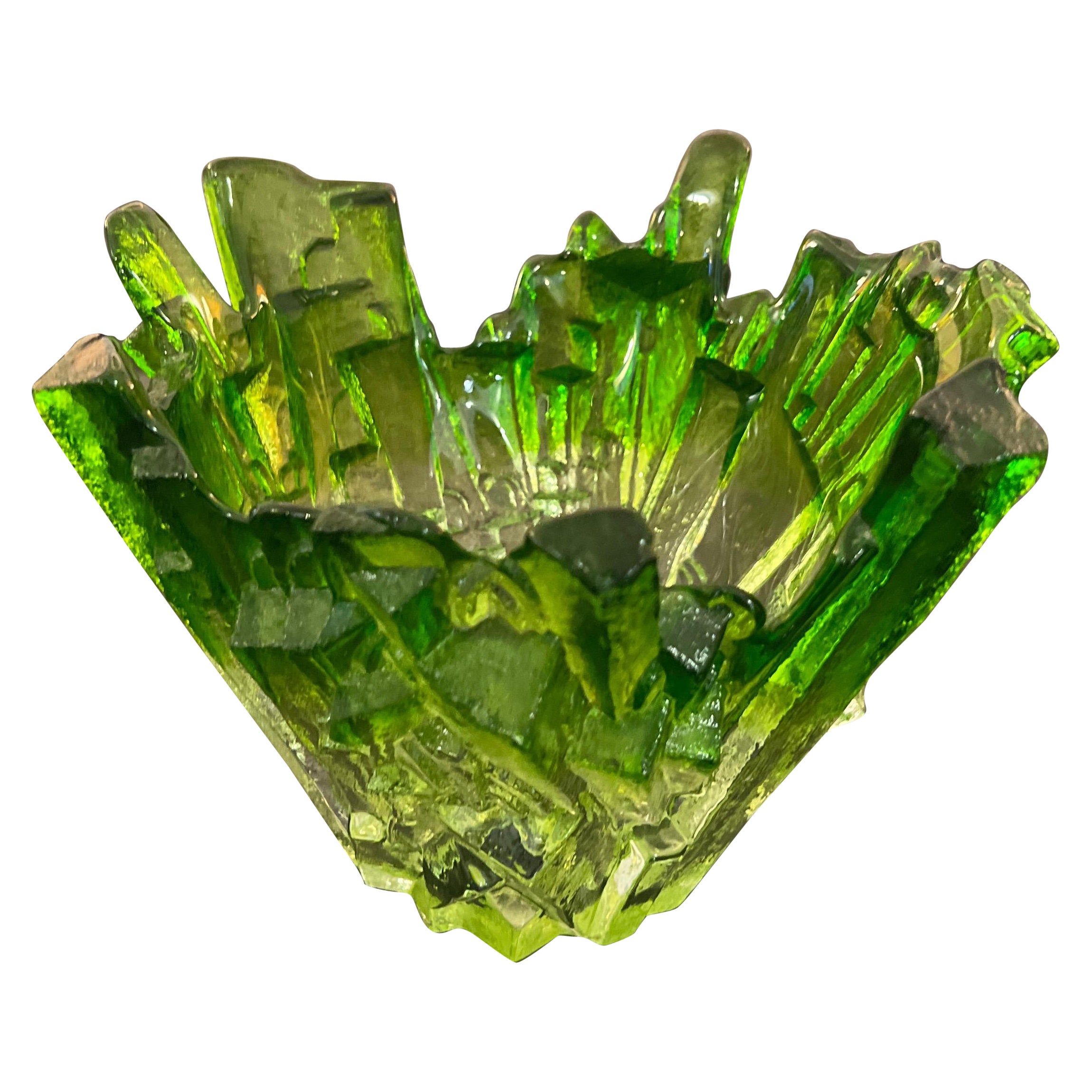 „ICE“ Green glass bowl, by Tapio Wirkkala for Humppila, Finland 196o‘s.