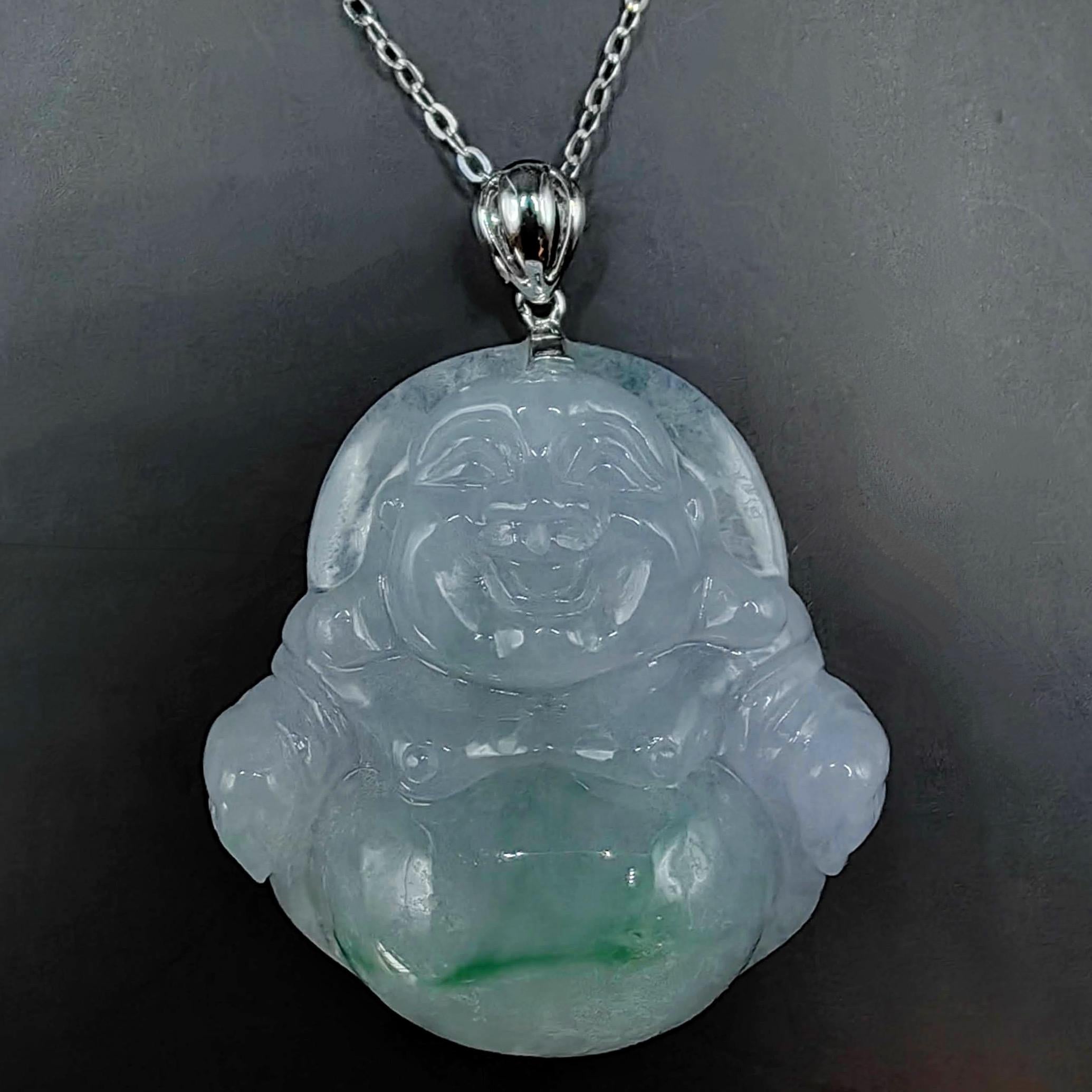 Pendentif bouddha rieur en jade vert glacier et or blanc 18 carats (certifié) en vente 2