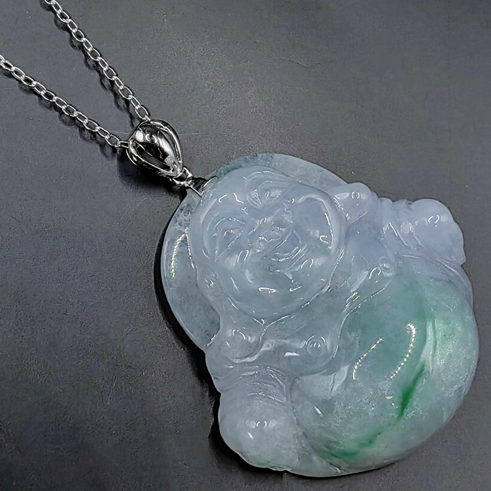 Pendentif bouddha rieur en jade vert glacier et or blanc 18 carats (certifié) en vente 3