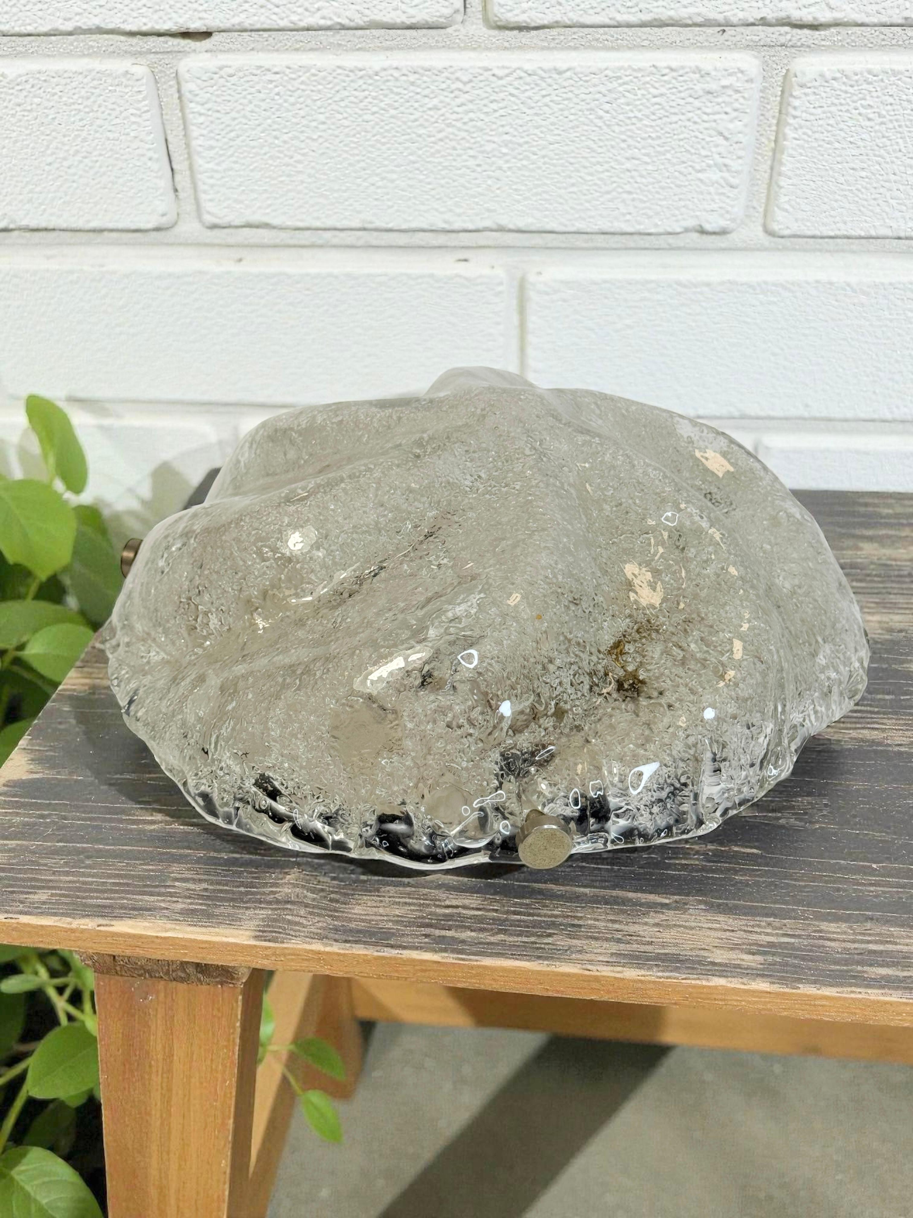 Iceberg Block Pattern Glass and Chrome, Flush Mount Ceiling Light, Italia, Años 60 en venta 10