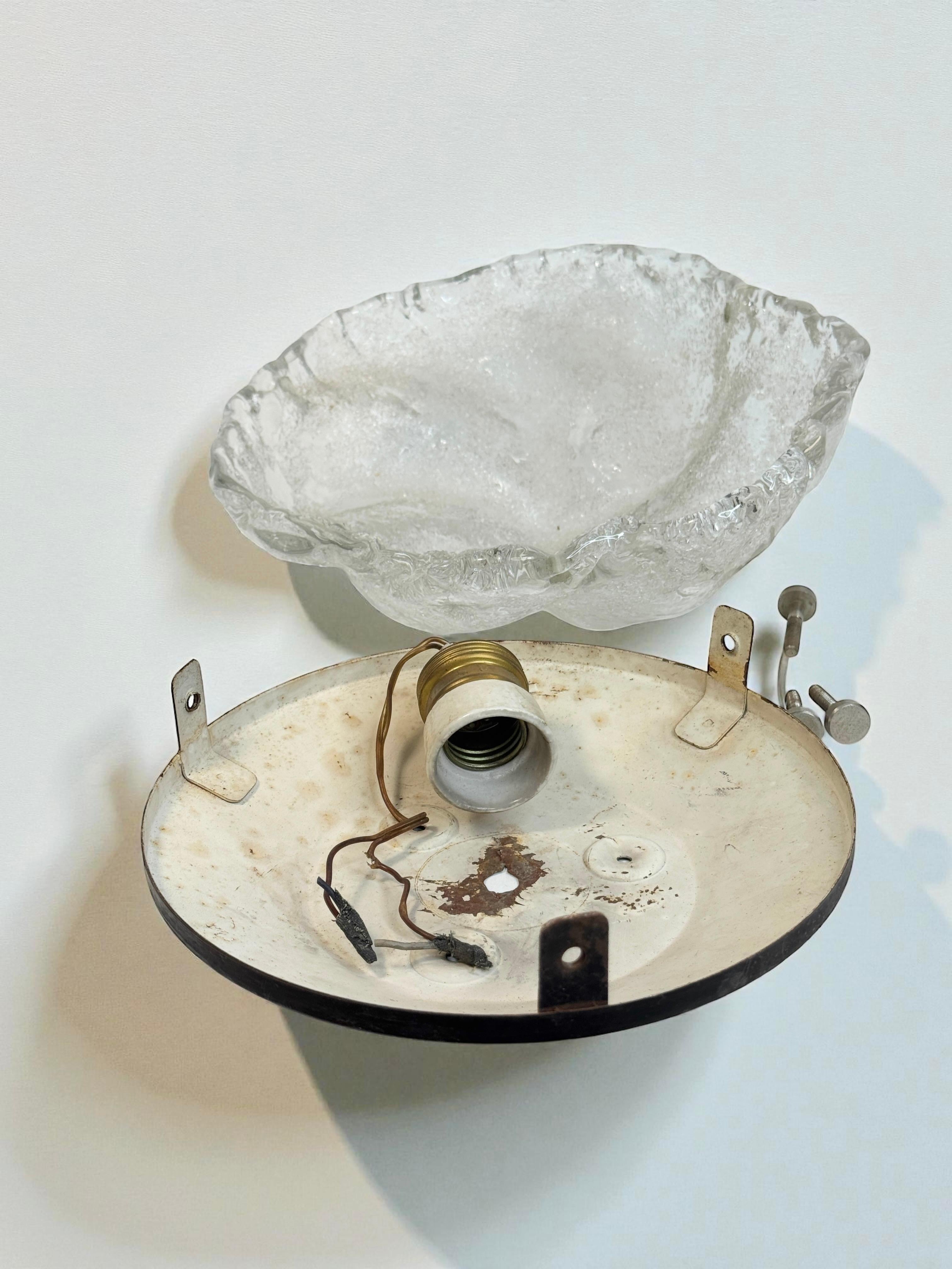 Iceberg Block Pattern Glass and Chrome, Flush Mount Ceiling Light, Italia, Años 60 en venta 12