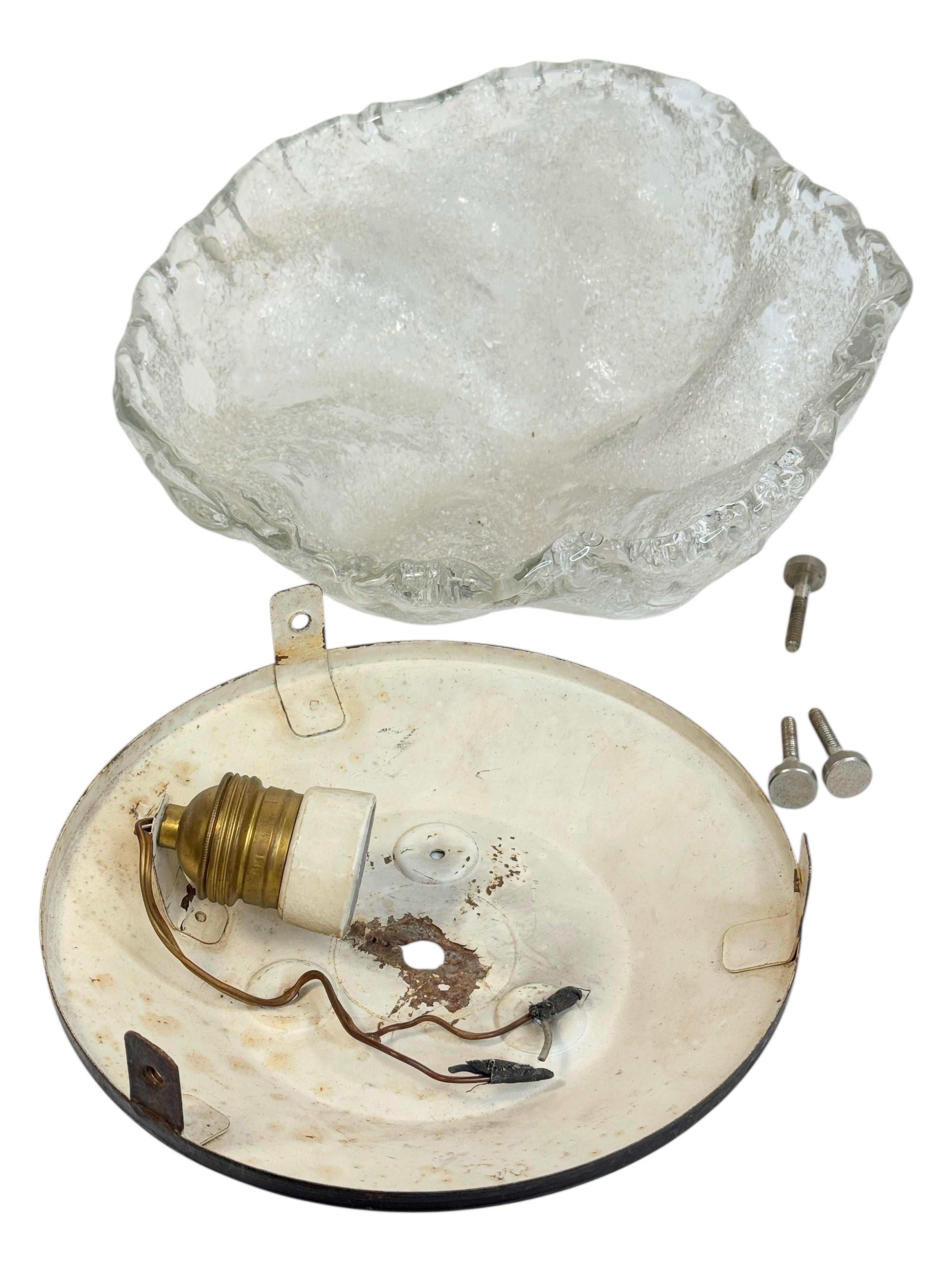 Iceberg Block Pattern Glass and Chrome, Flush Mount Ceiling Light, Italia, Años 60 en venta 2