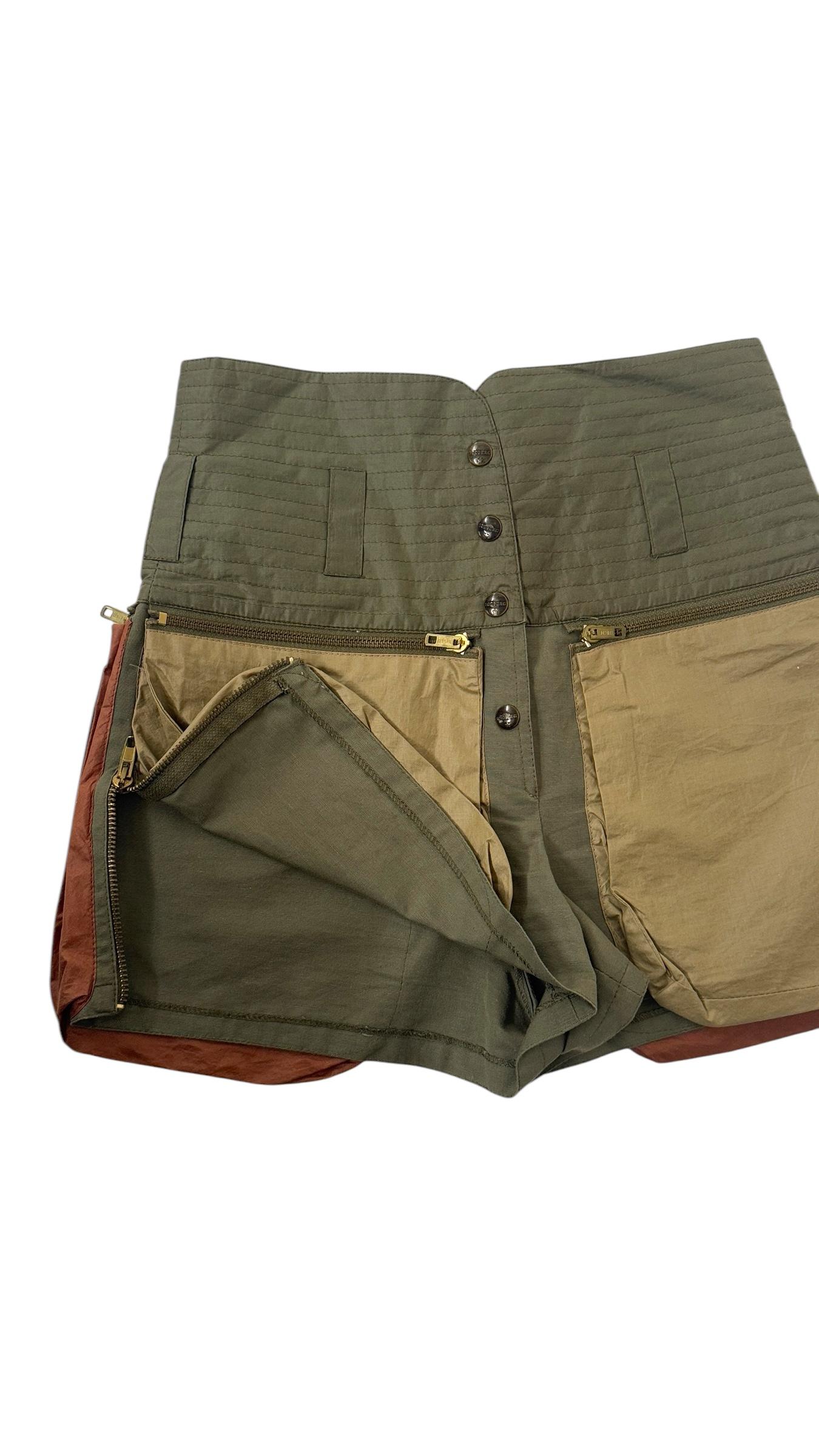 Pantalón corto técnico multibolsillos Iceberg en Bueno estado para la venta en Milano, IT