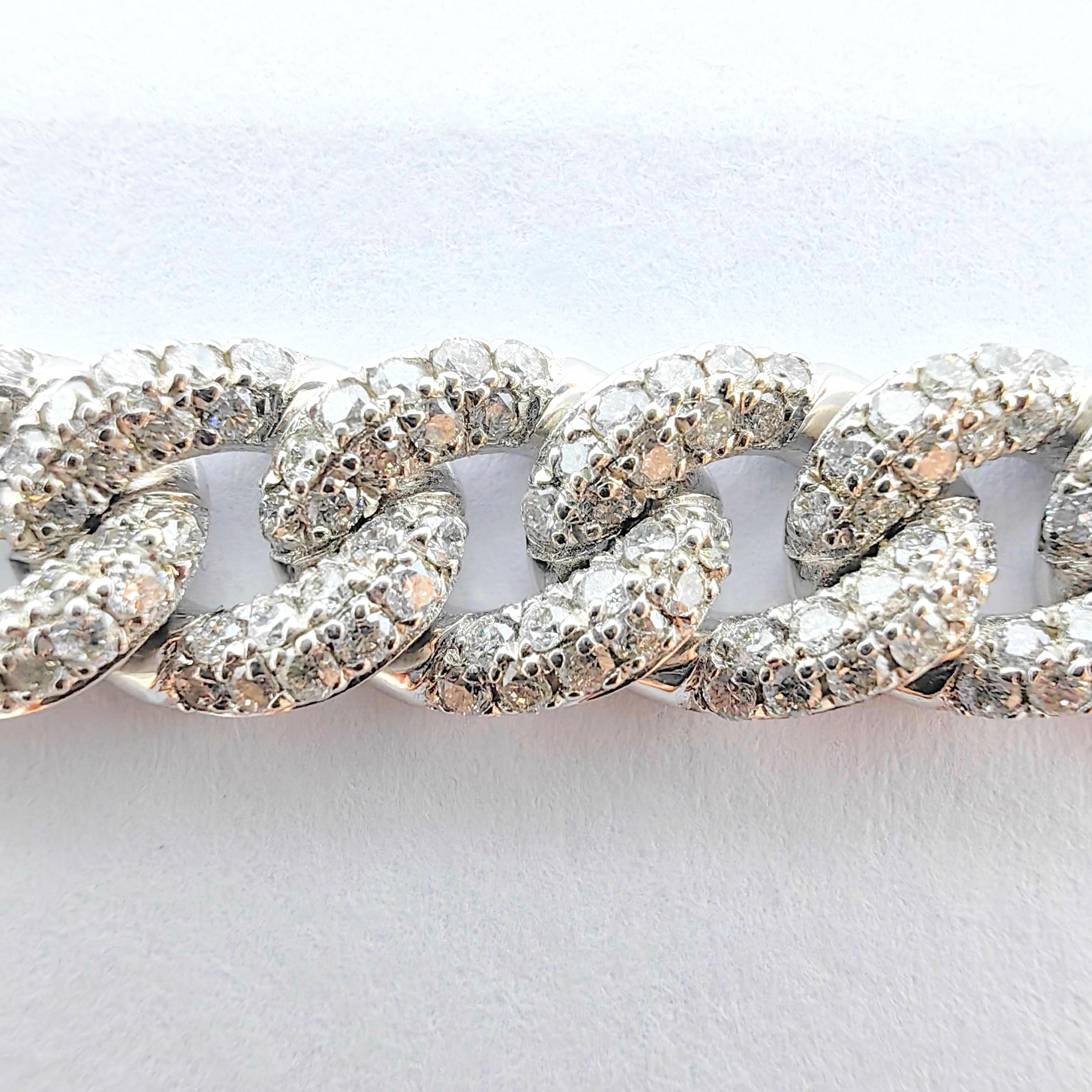 Pulsera con cadena de eslabones cubana en oro blanco de 18 quilates con incrustaciones de diamantes helados en venta 1