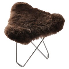 Iceland Flying Goose Footstool di Cuero Design
