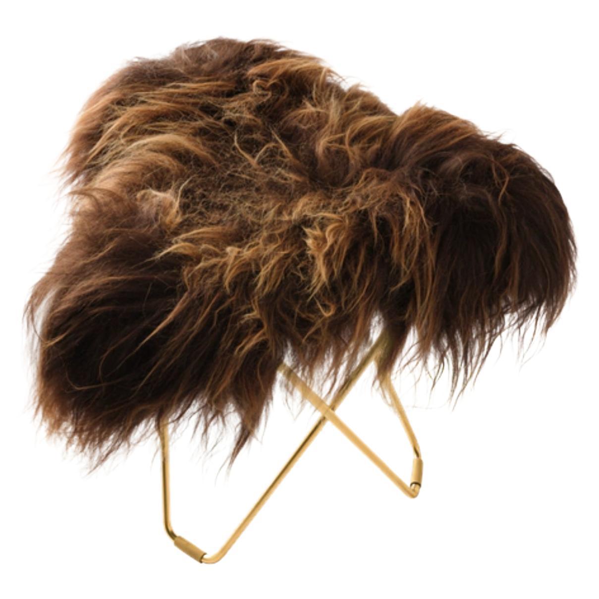 Iceland Flying Goose Footstool di Cuero Design